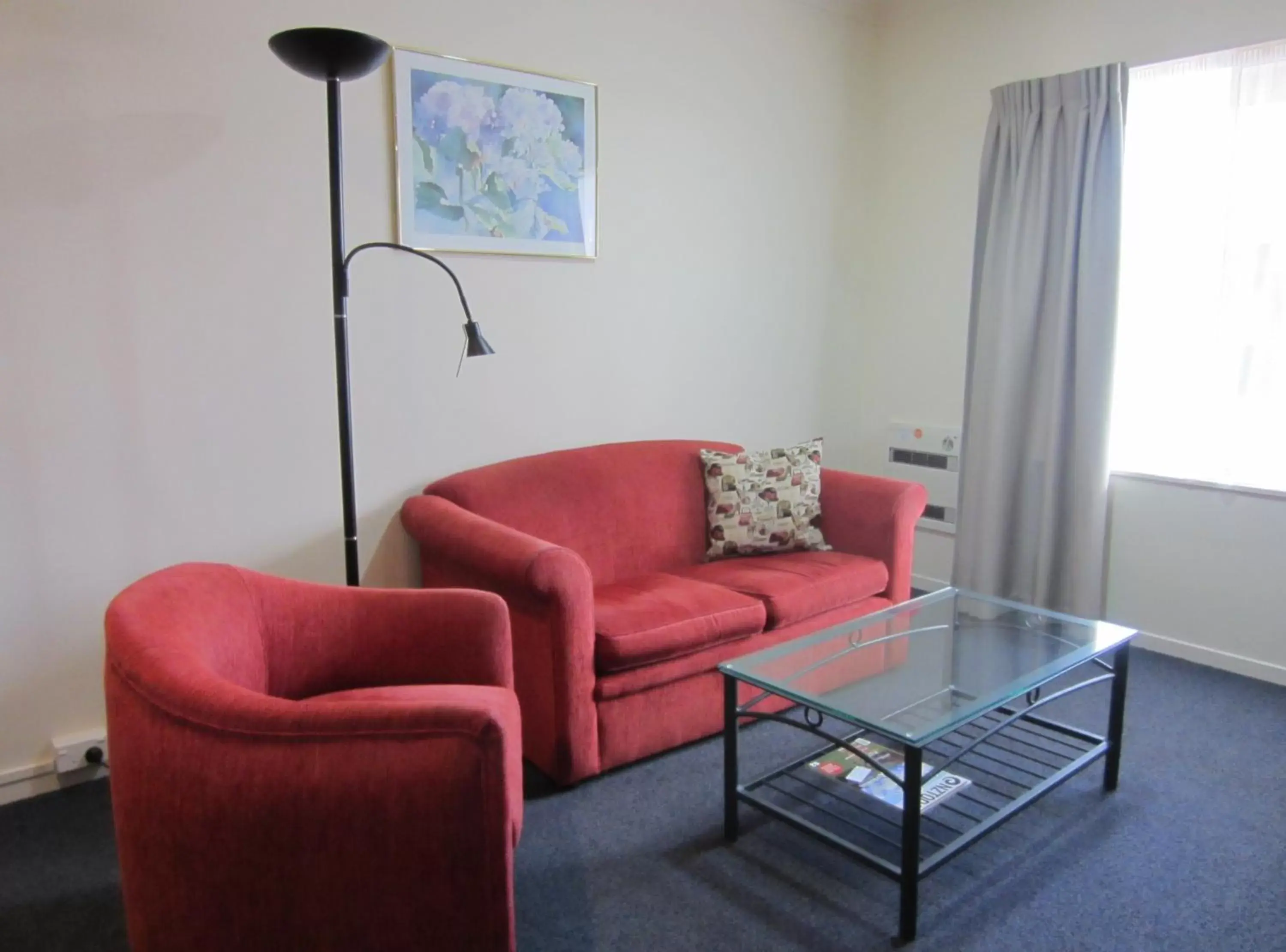 Seating Area in Harringtons Motor Lodge