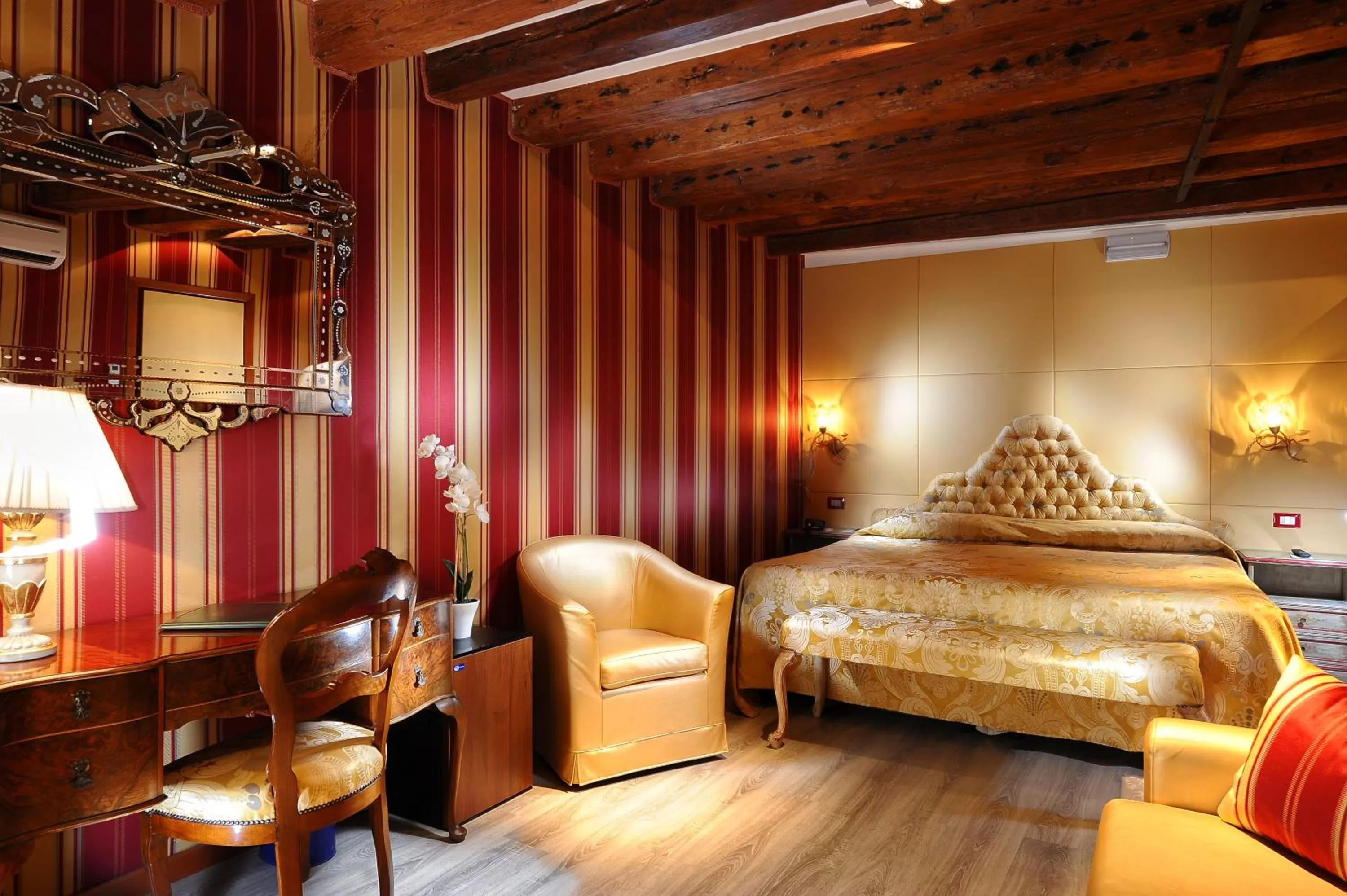 Bed in Hotel Ca' Marinella