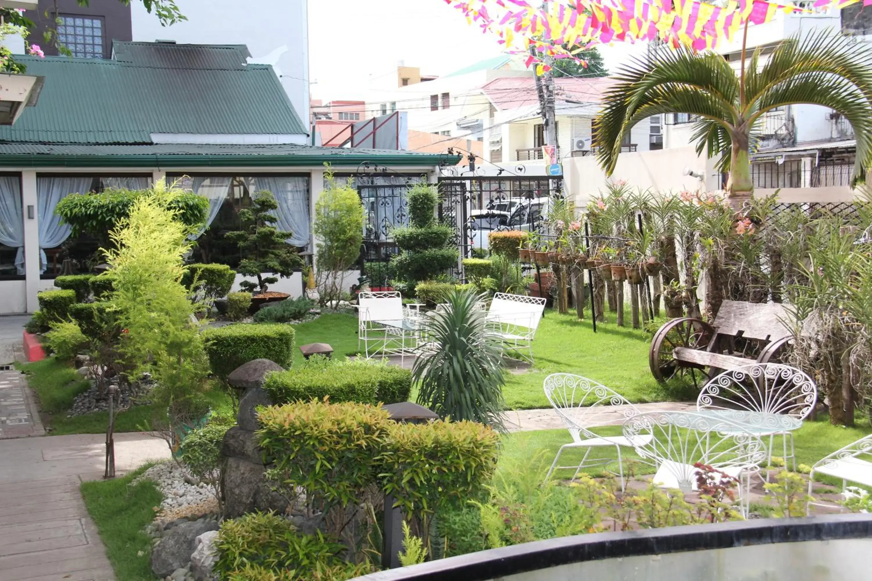 Garden, Patio/Outdoor Area in Rosvenil Hotel