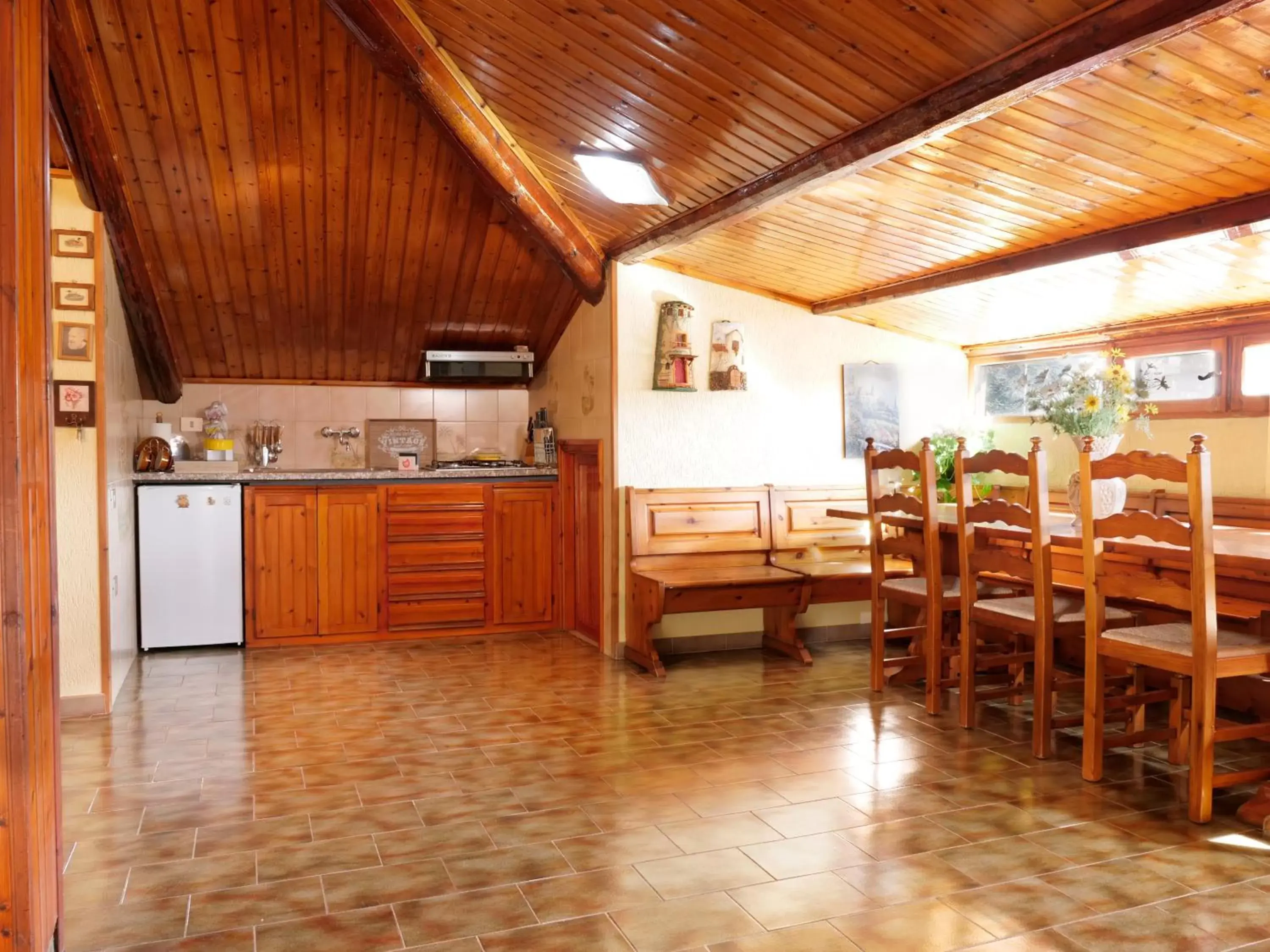 Kitchen/Kitchenette in B&B Laura