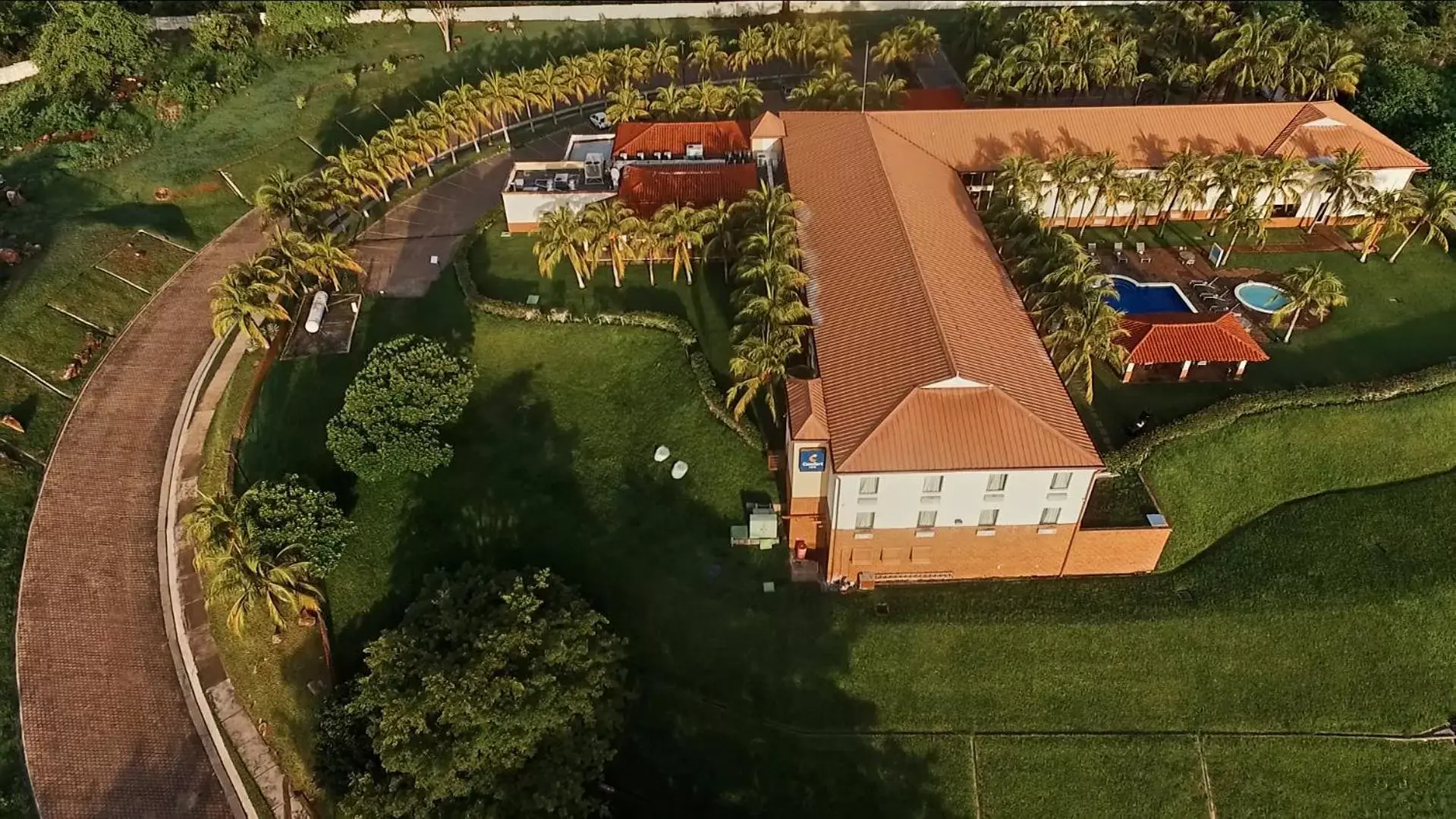 Property building in Comfort Inn Real La Union Property building in Comfort Inn Real La Union
