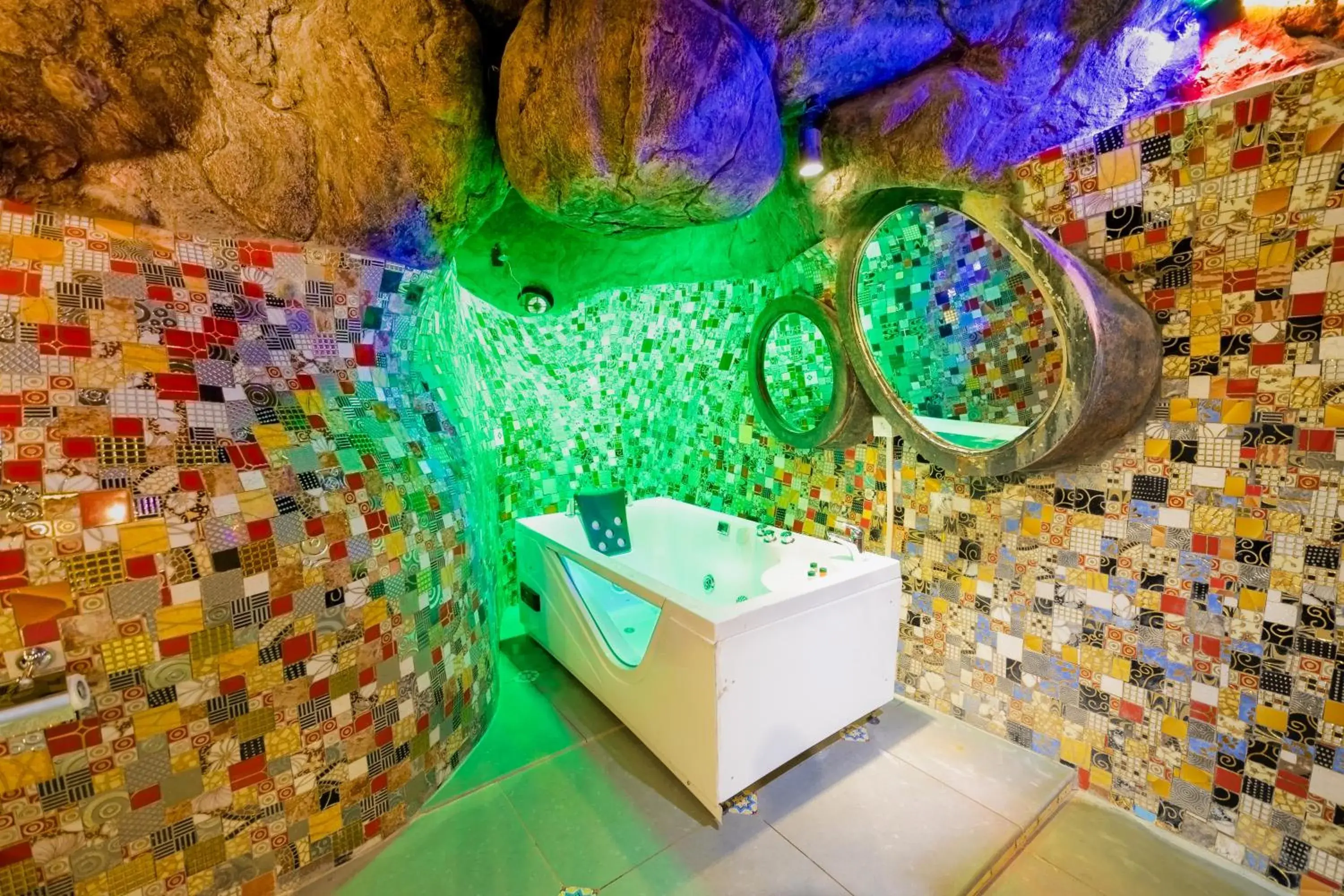 Bathroom in Parakkat Nature Resort