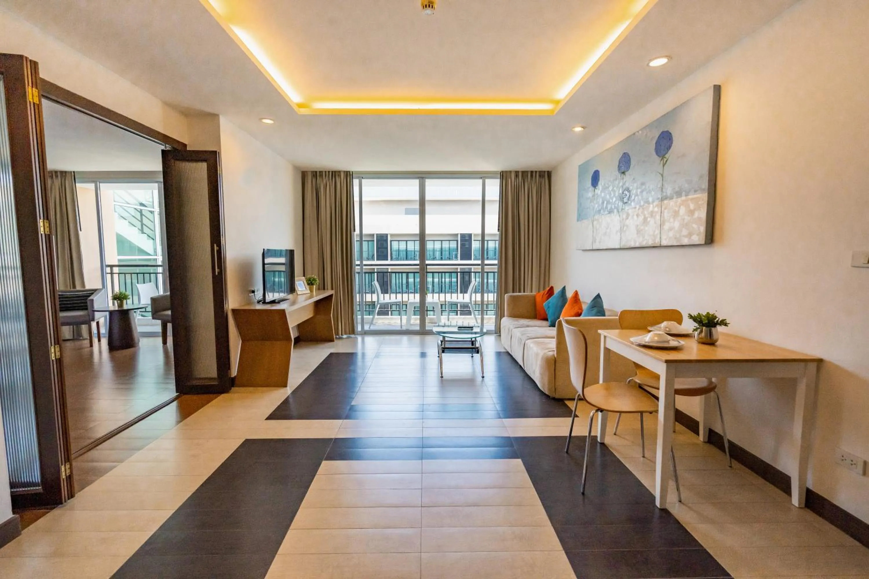 Living room in Hotel J Pattaya