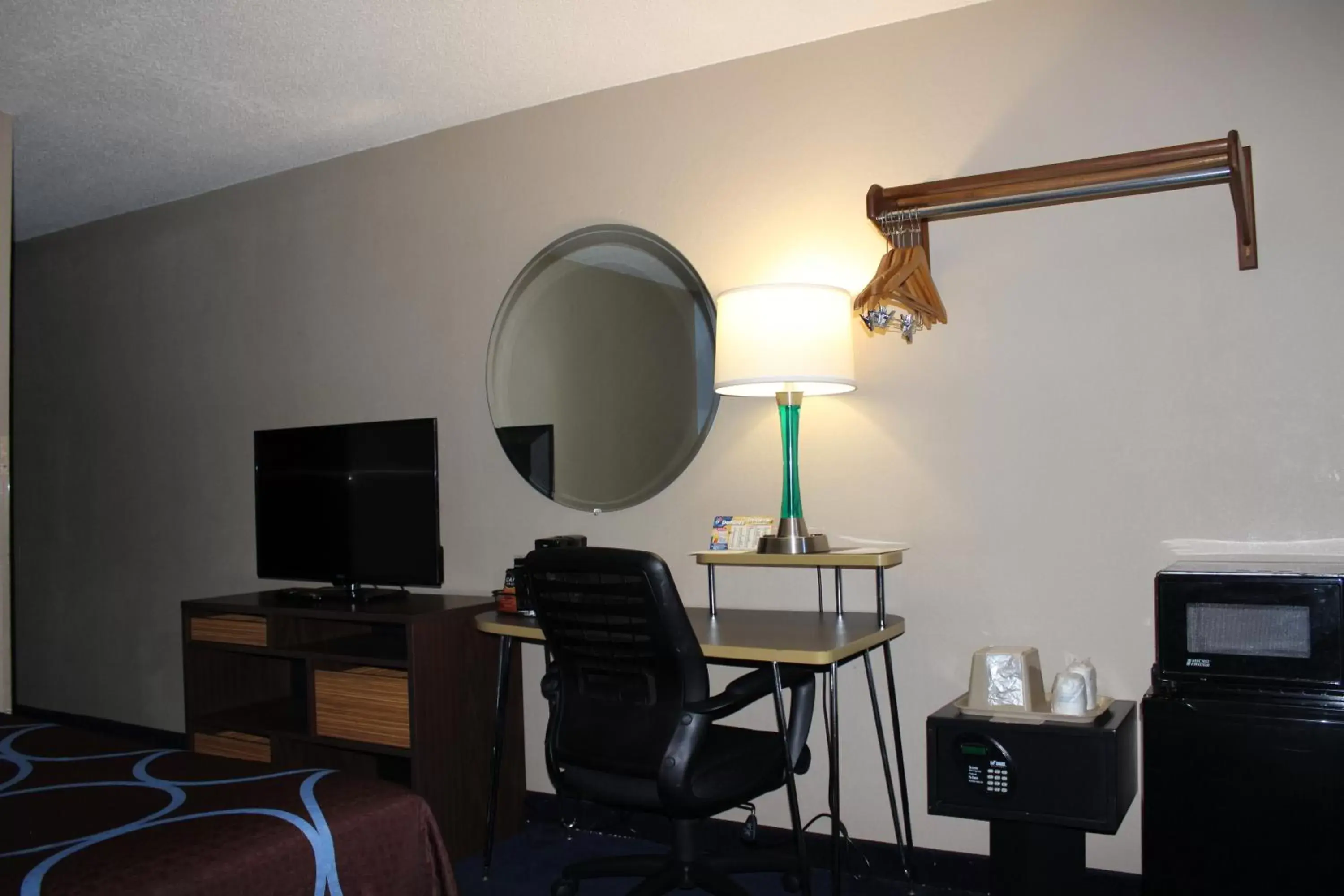 TV/Entertainment Center in Super 8 by Wyndham Stroudsburg