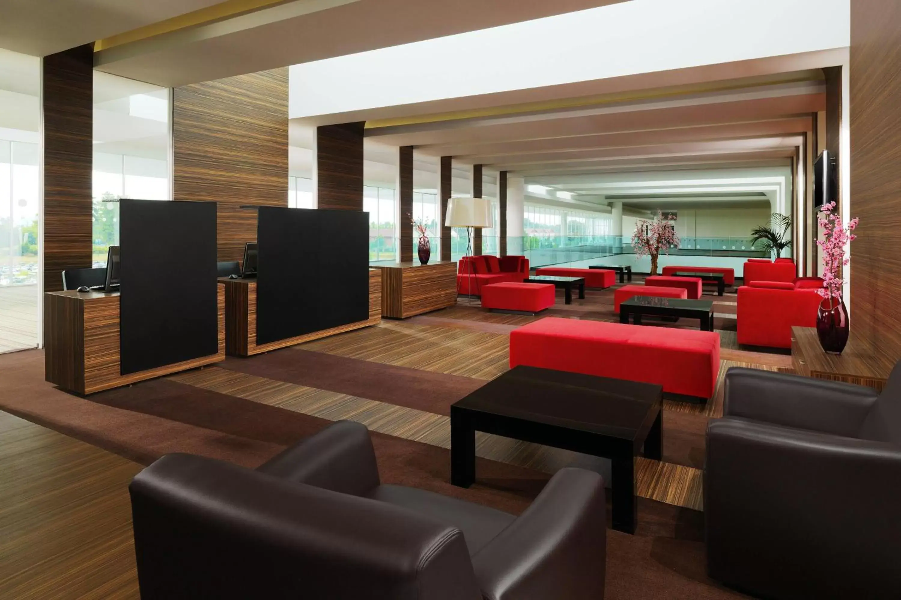 Lounge or bar in Sheraton Milan Malpensa Airport Hotel & Conference Centre