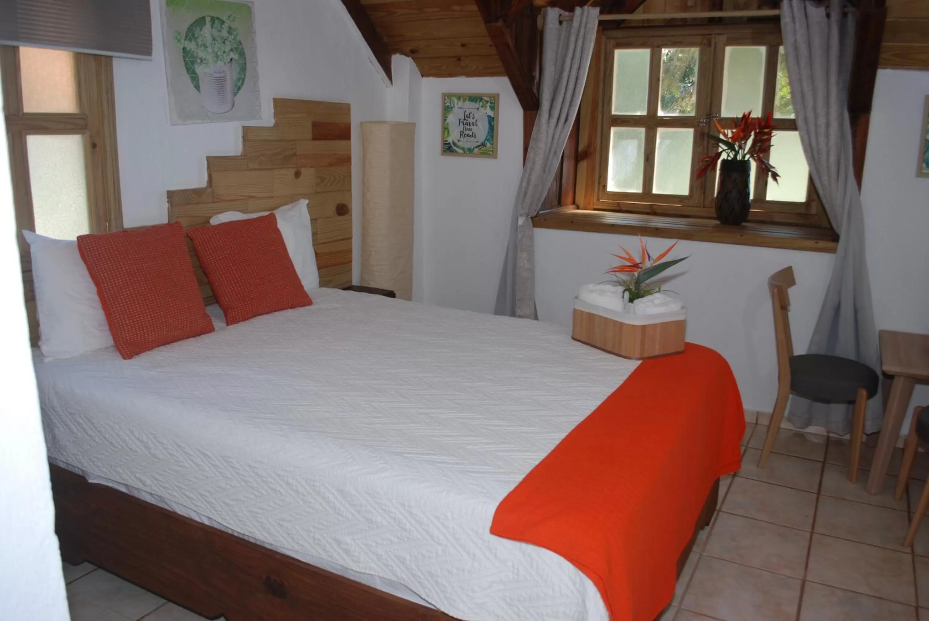 Bed in Hotel Rancho Constanza & Cabañas de la Montaña