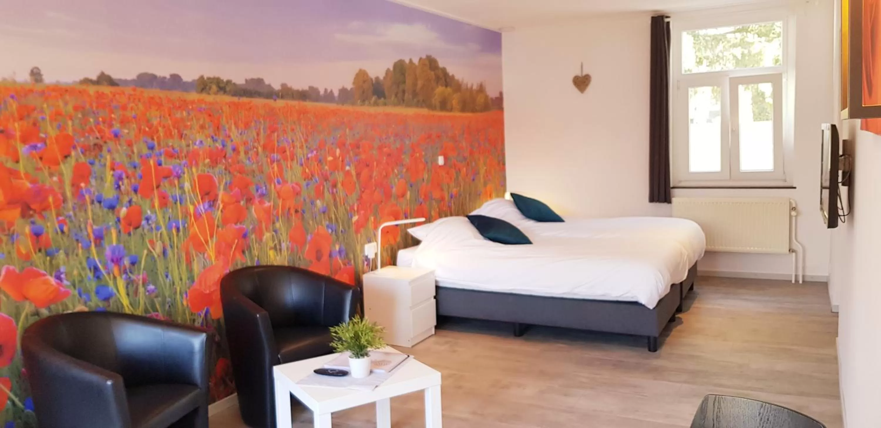 Living room, Bed in De Heek