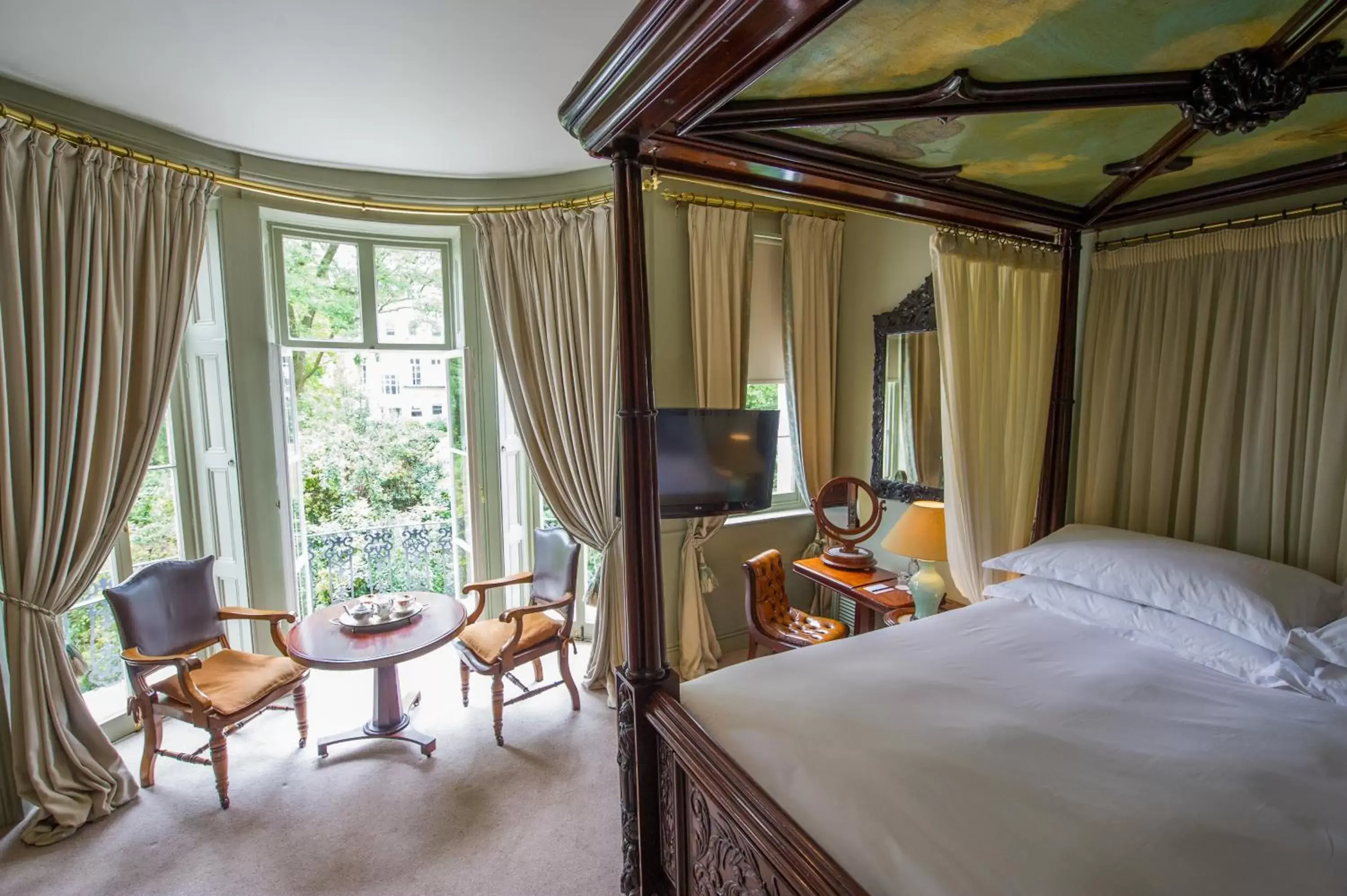 Bedroom in The Portobello Hotel