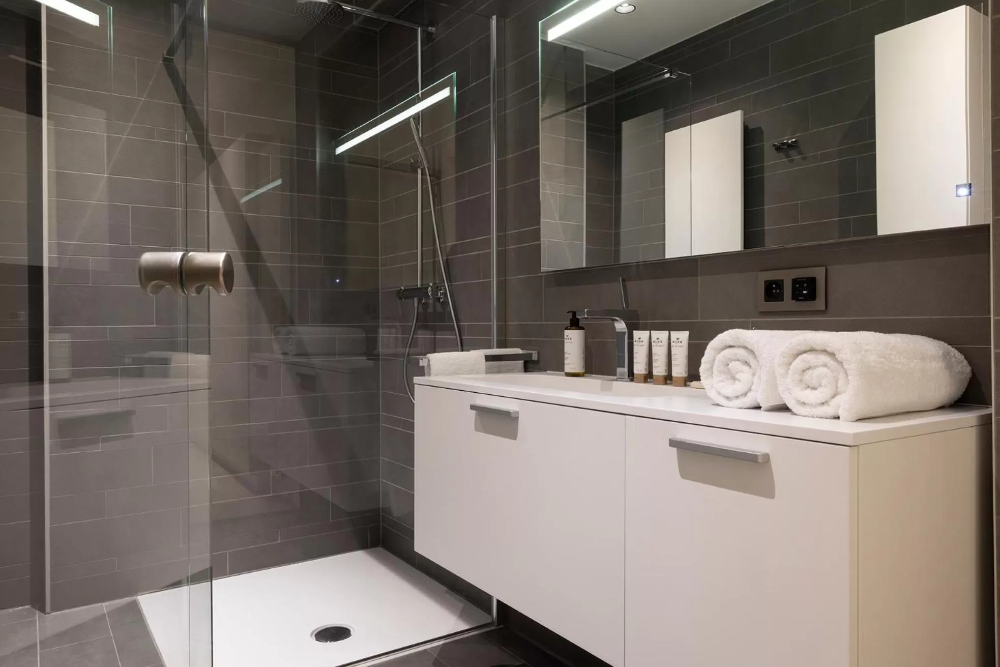 Bathroom in L-Avenue