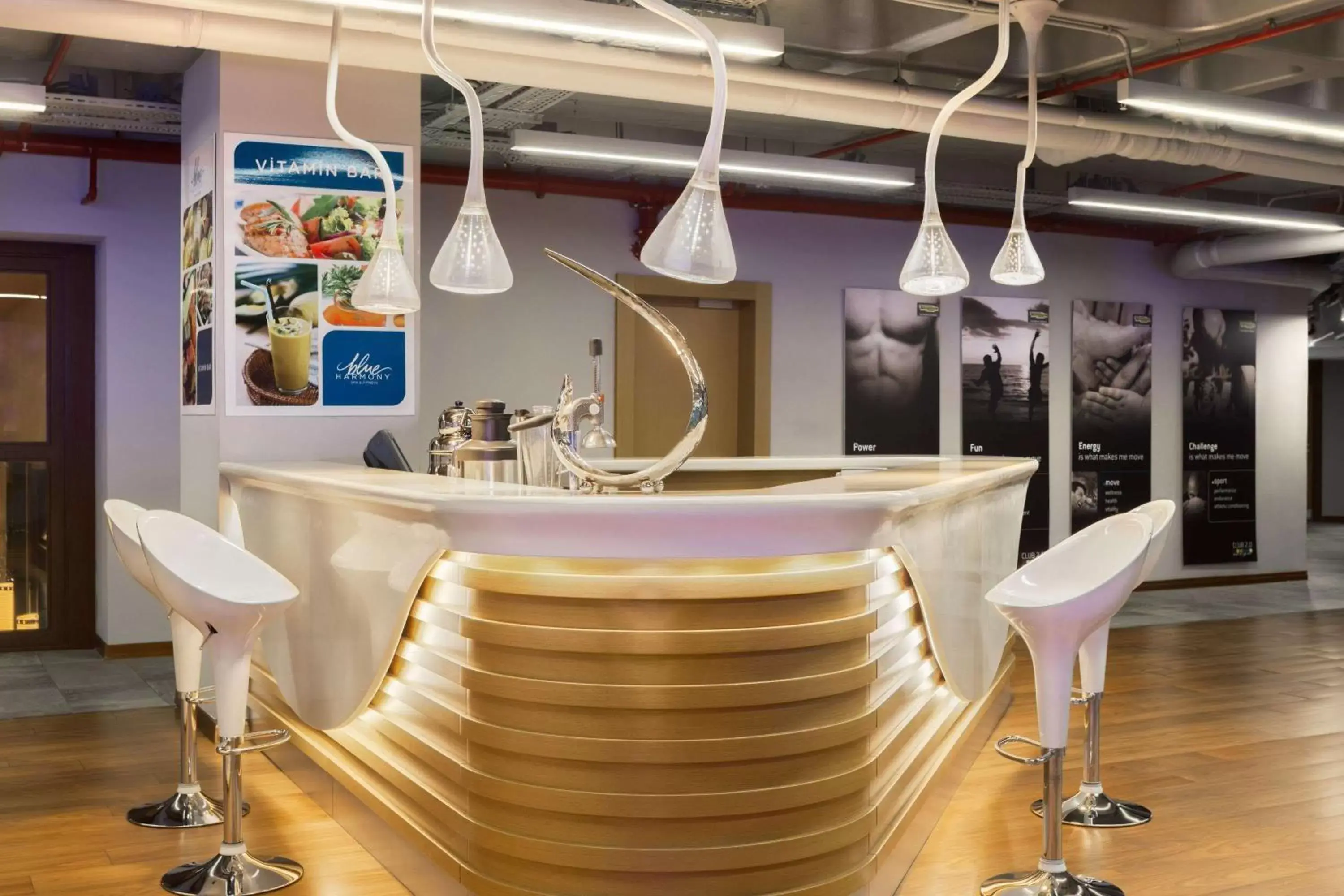 Lounge or bar in Wyndham Grand Istanbul Europe Lounge or bar in Wyndham Grand Istanbul Europe