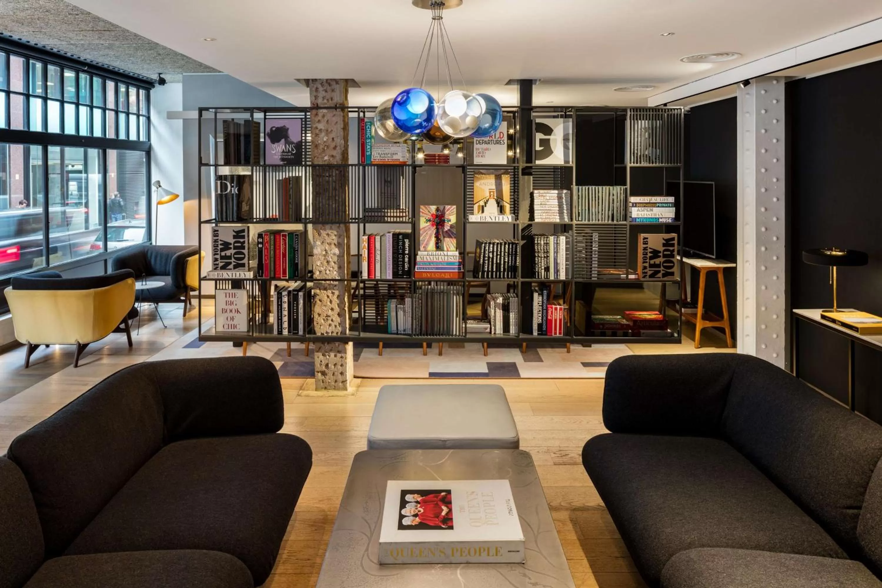 Lobby or reception in Radisson Blu Hotel, London Mercer Street