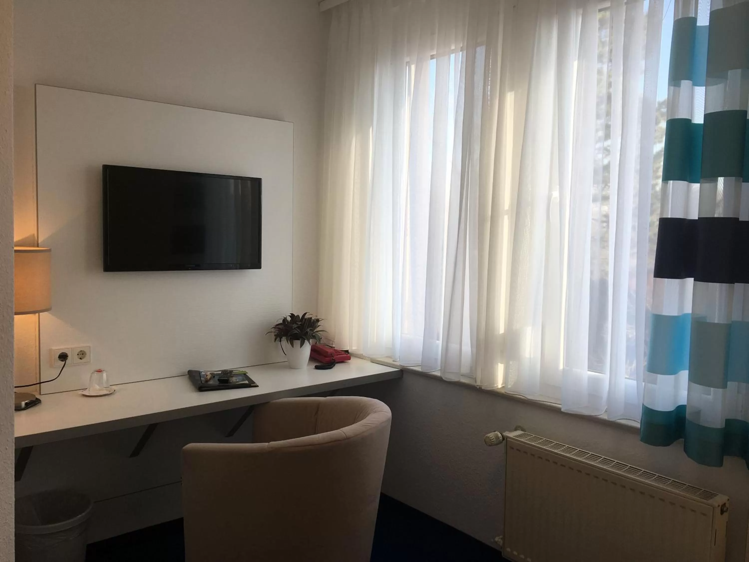 Photo of the whole room in Hotel & Restaurant Park Cafe ISA