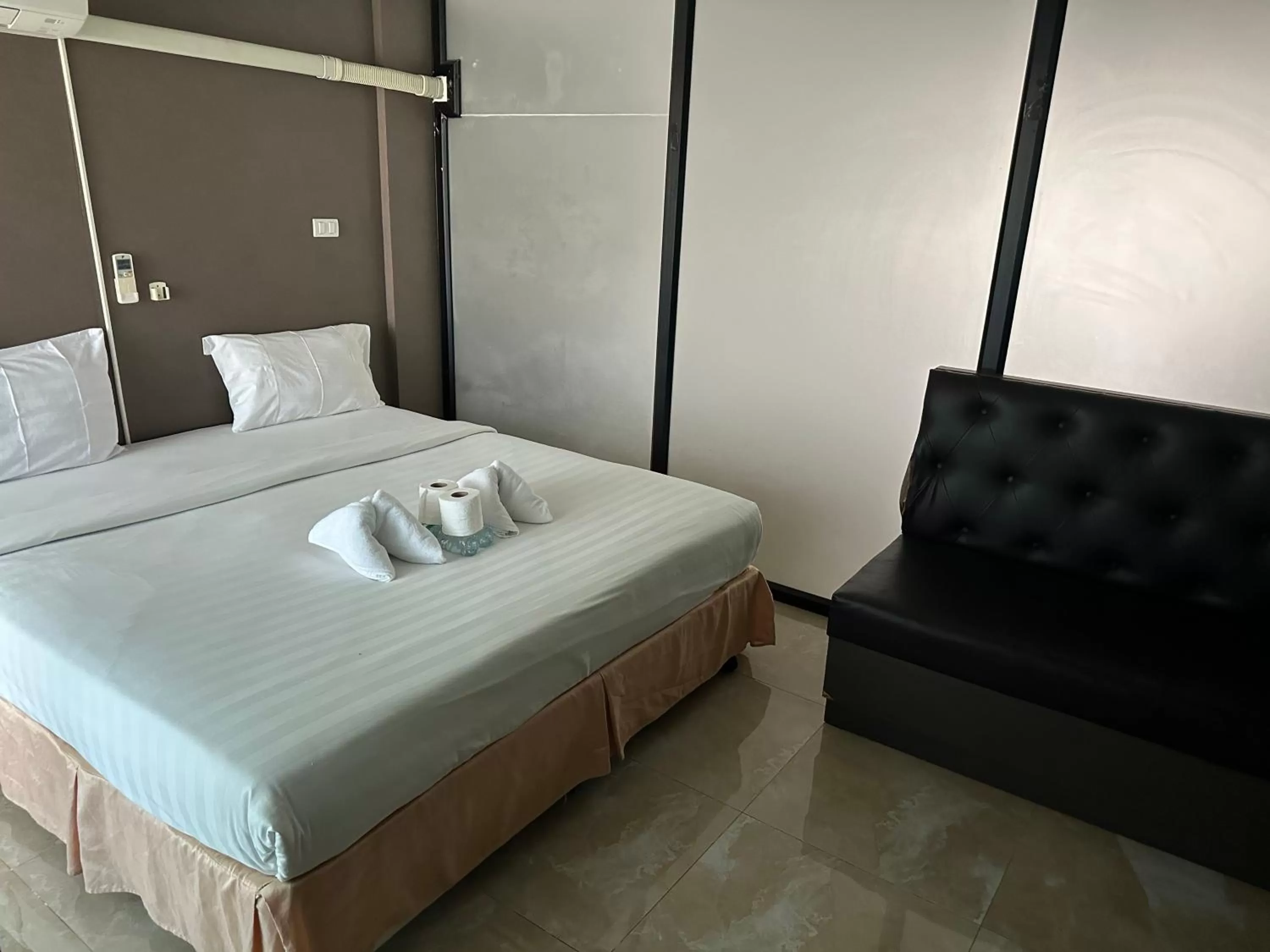 Family Suite with Balcony in Land Royal Residence