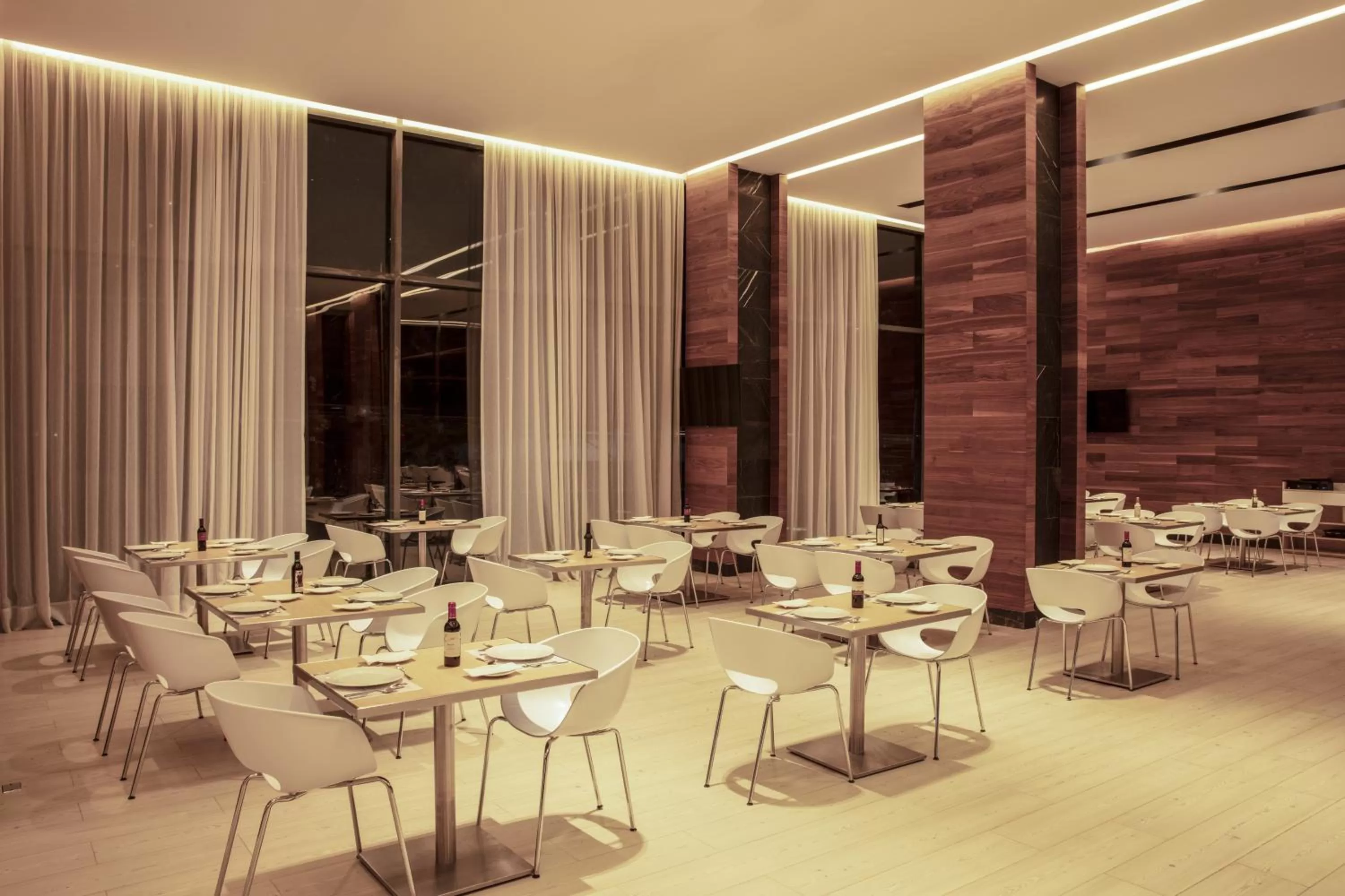 Restaurant/places to eat in Fiesta Inn Aguascalientes Patio