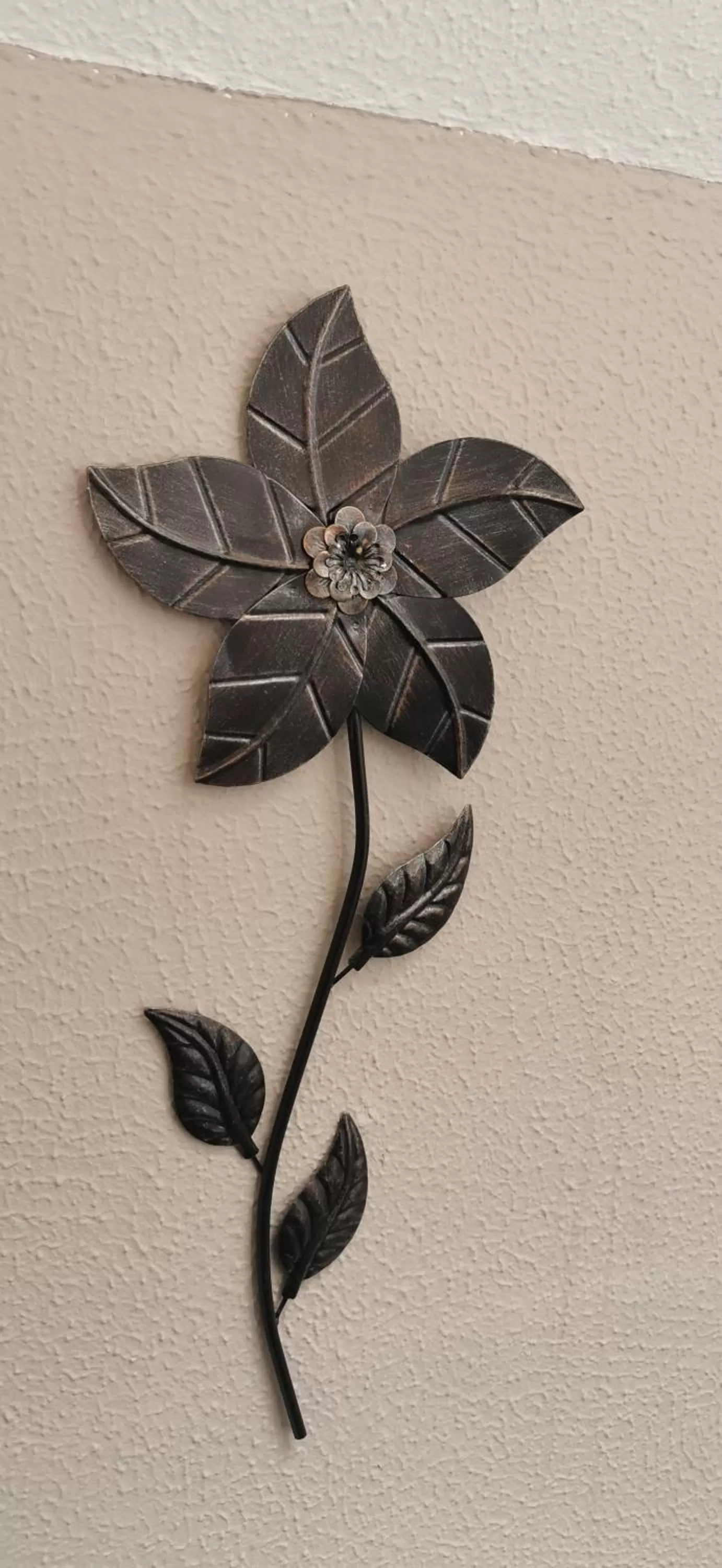 Decorative detail in The George Hotel