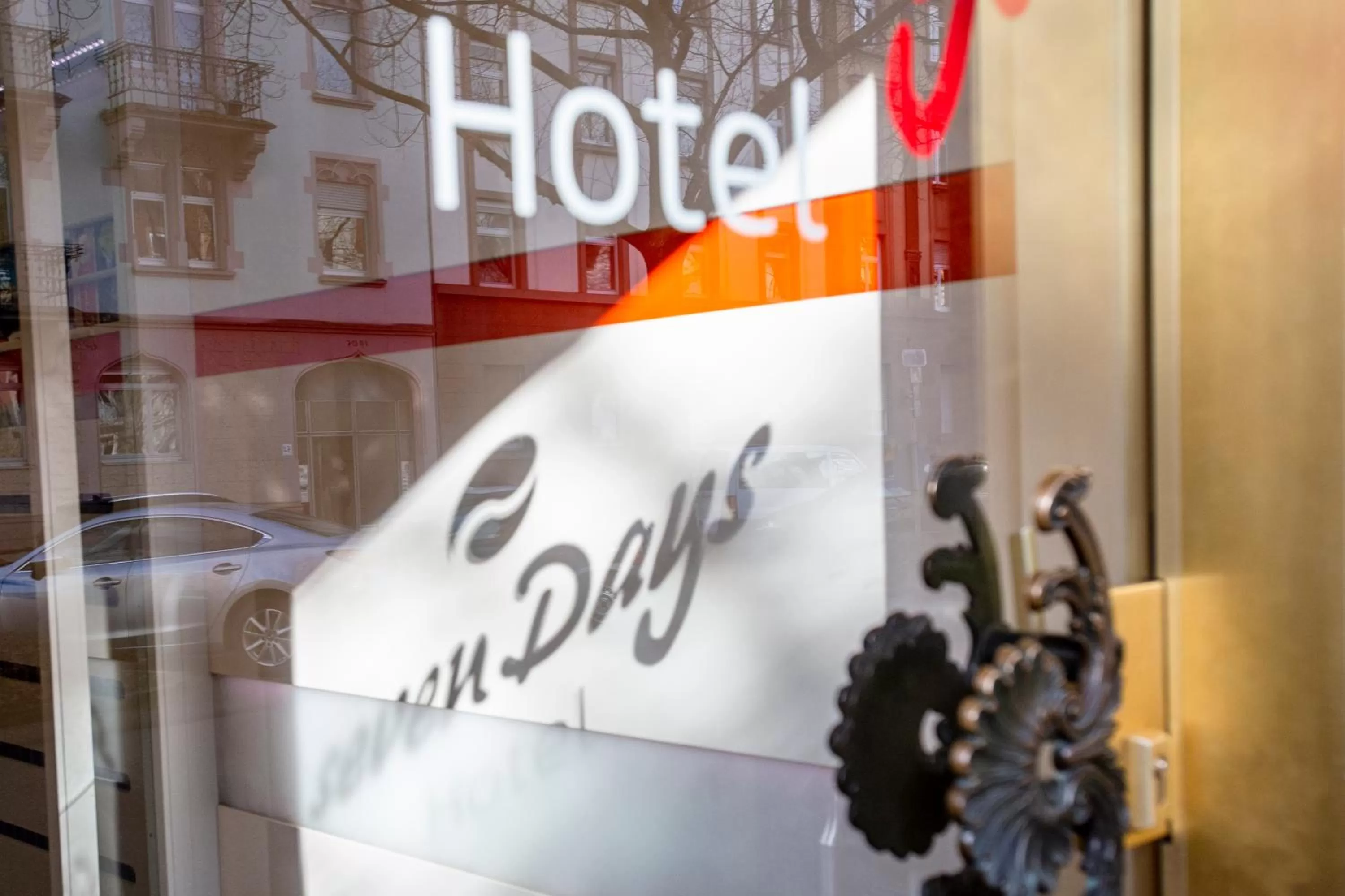 Property building in sevenDays Hotel Karlsruhe