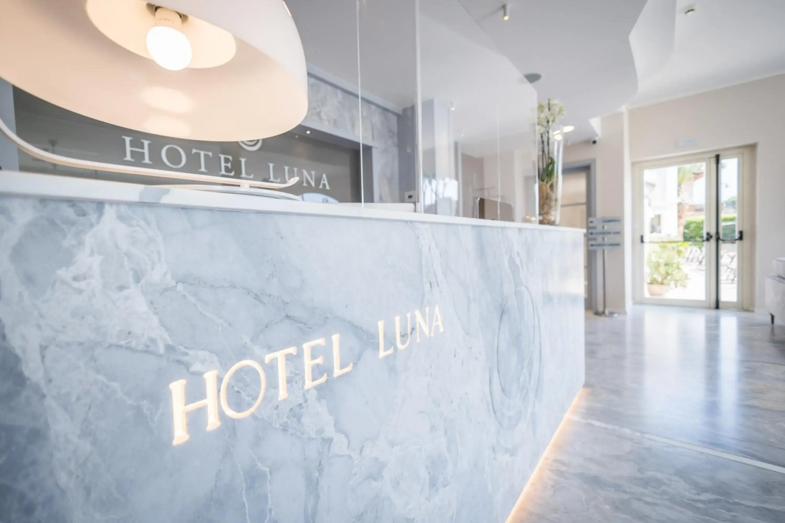 Lobby/Reception in Hotel Luna