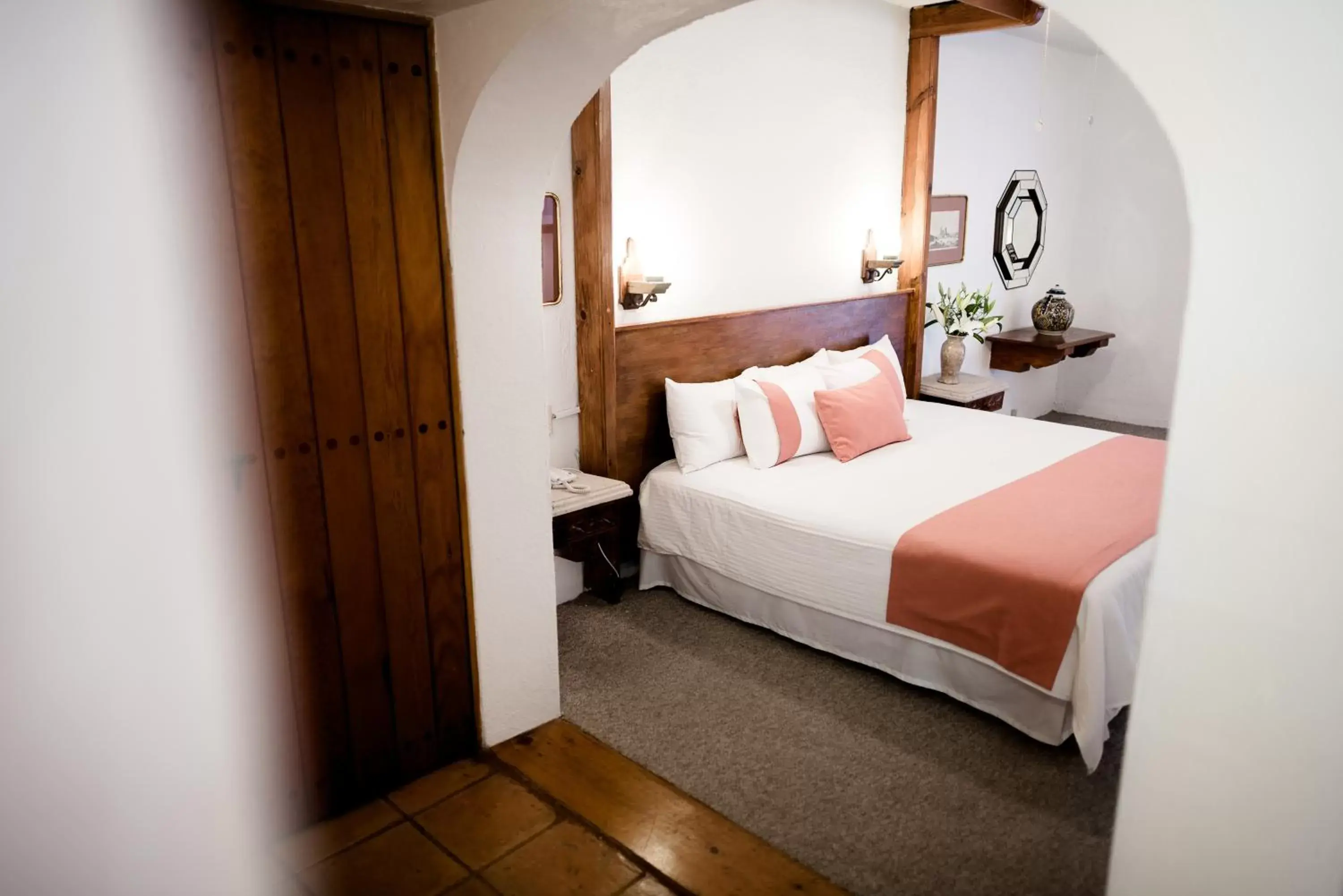 Bed in Misión Guanajuato Bed in Misión Guanajuato