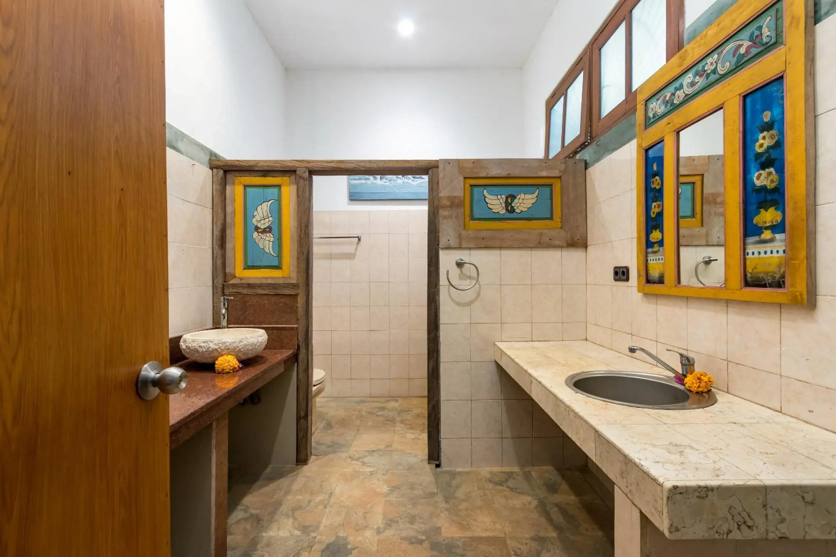 Bathroom, Kitchen/Kitchenette in Padma Ubud Retreat