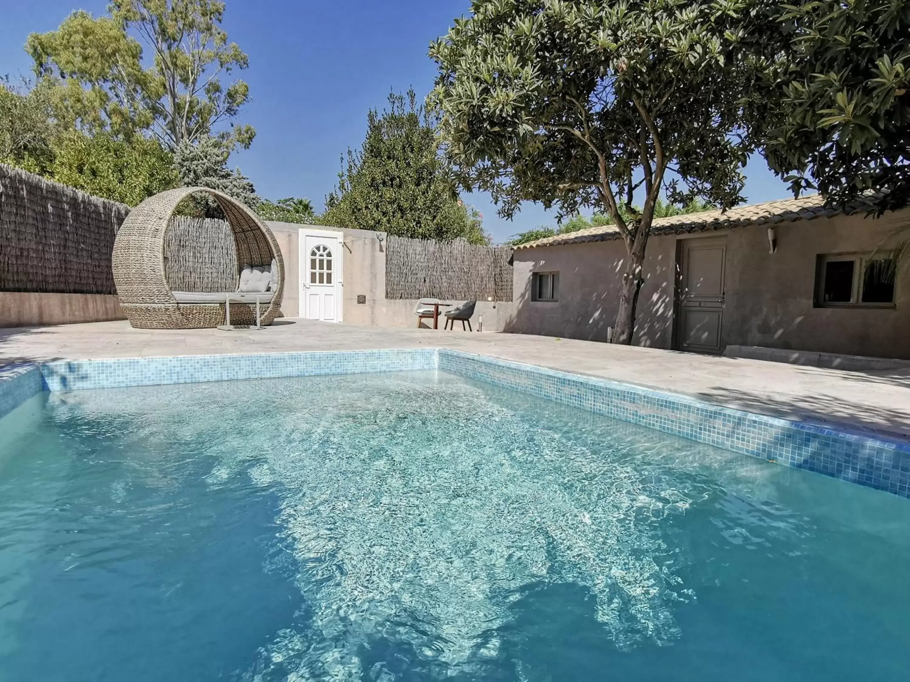 Photo of the whole room, Swimming Pool in La Villa Dune, Hôtel & Spa Nuxe