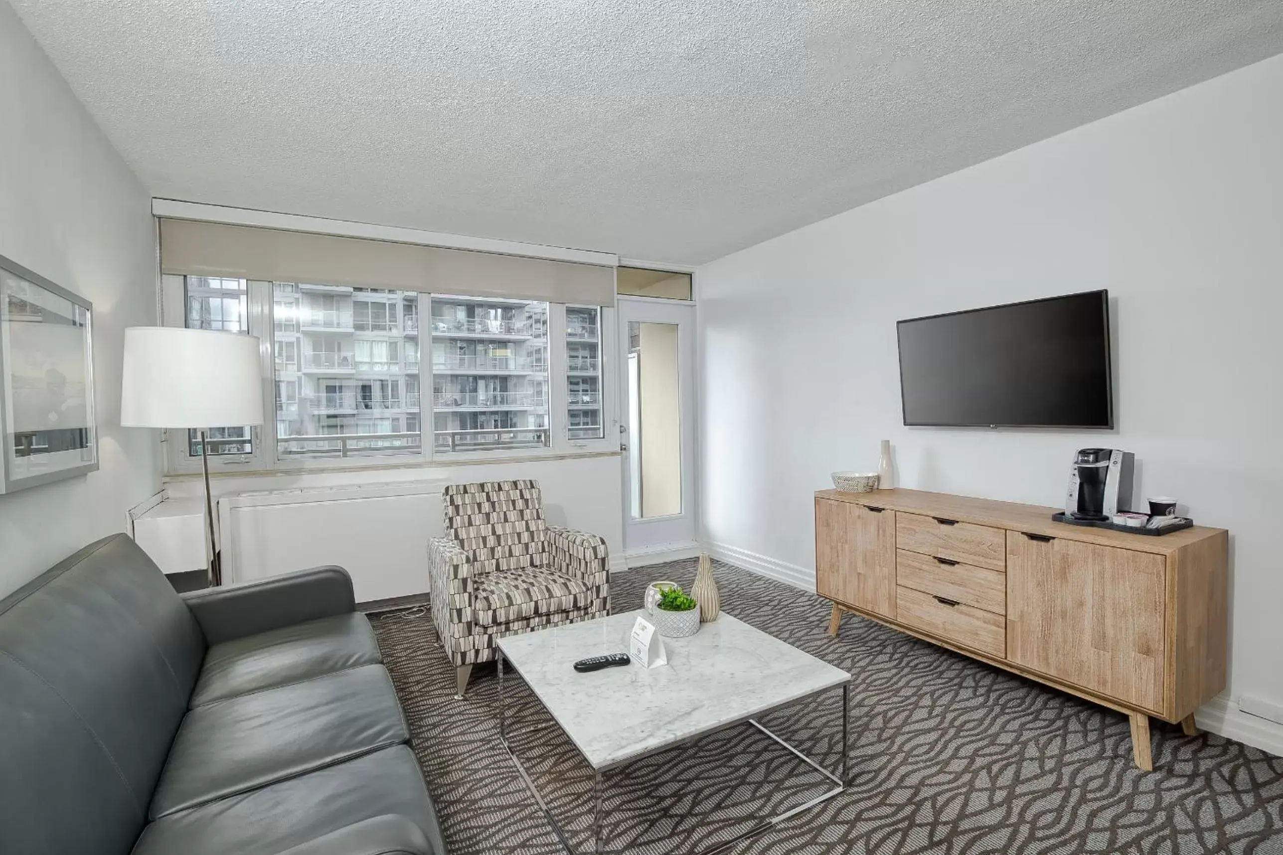 Living room in Town Inn Suites Hotel Living room in Town Inn Suites Hotel