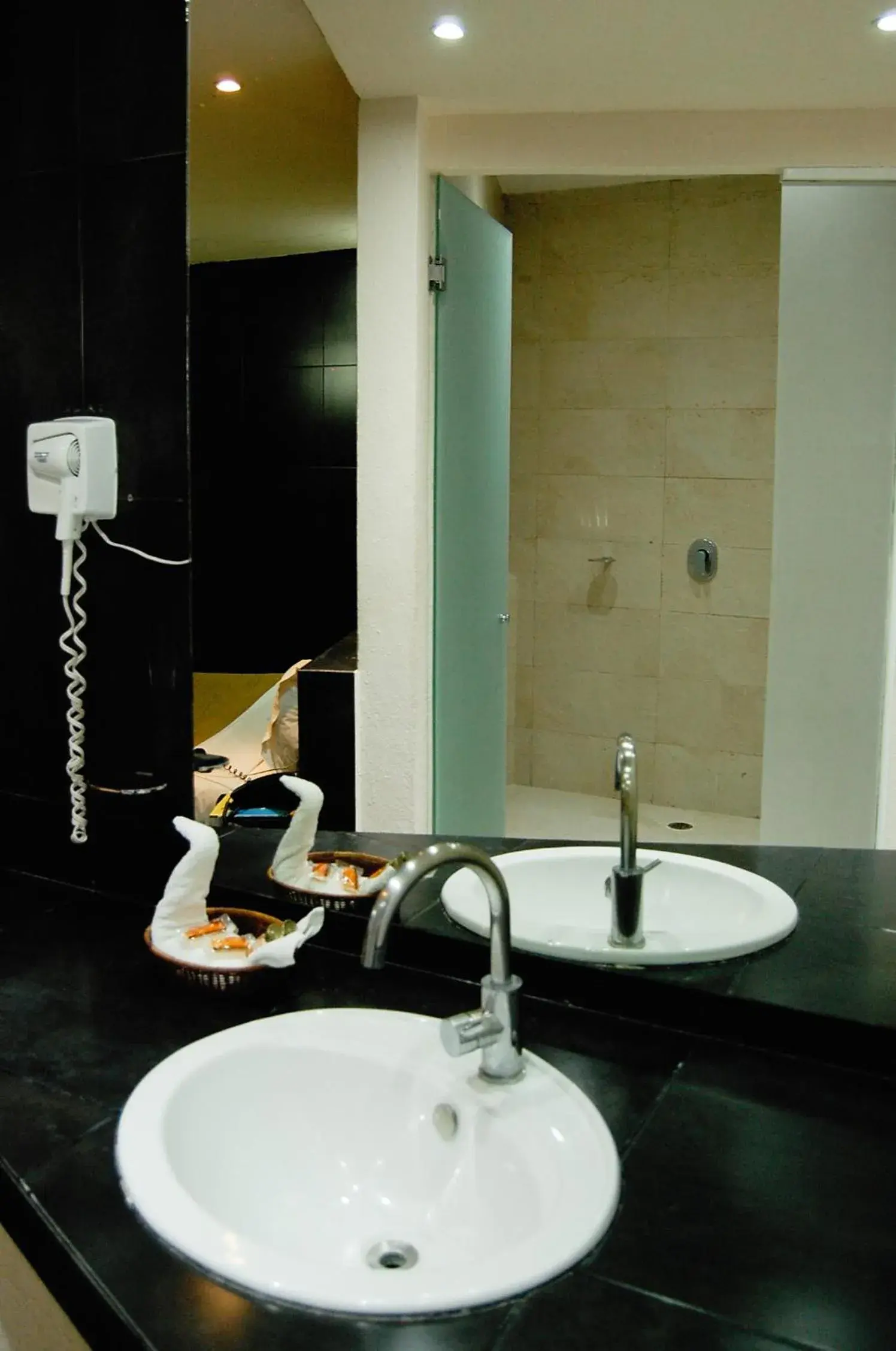 Bathroom in Hotel Porto Novo