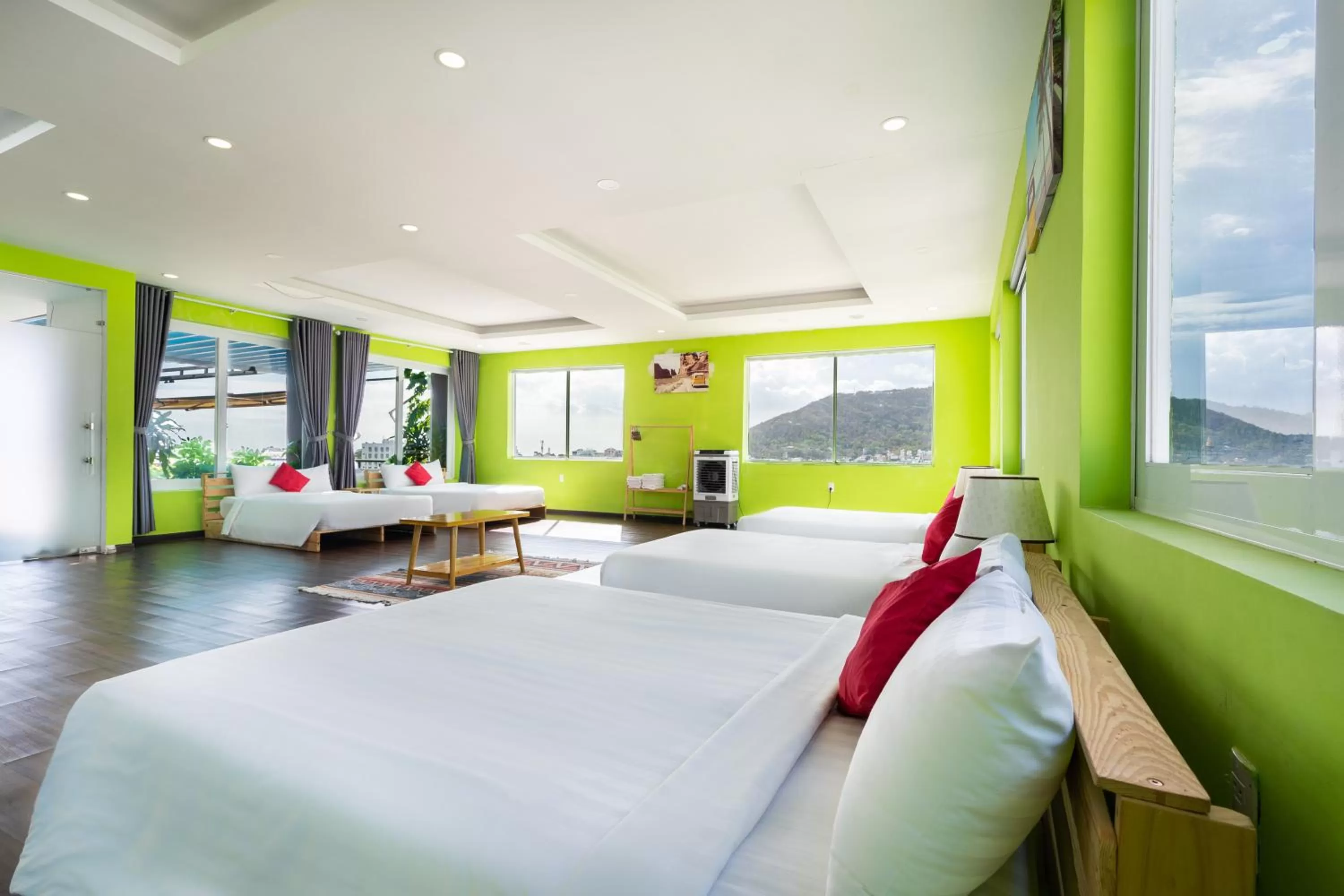 Bed in Central Hotel by Joi Hospitality