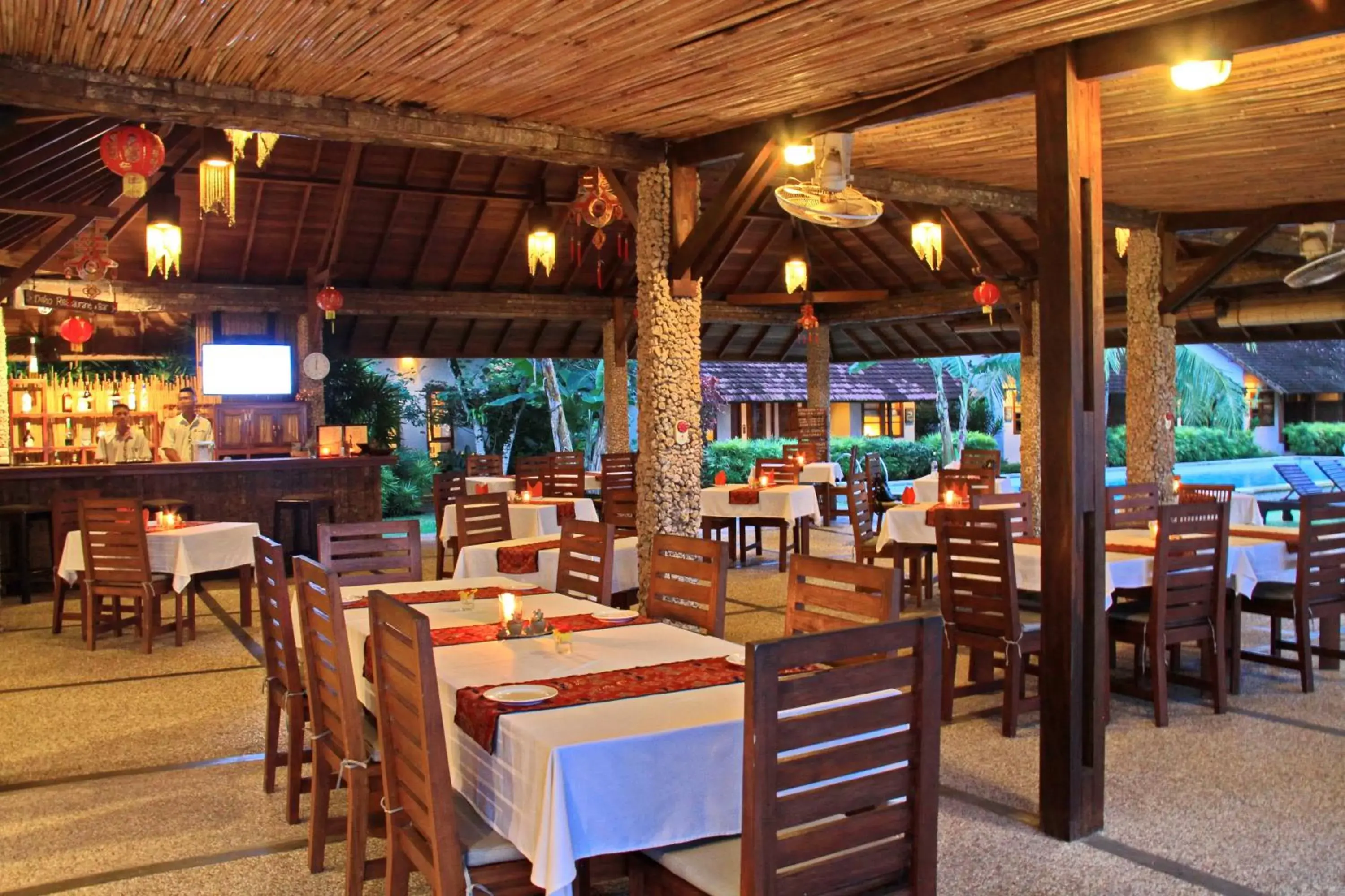Restaurant/Places to Eat in Cocotinos Manado