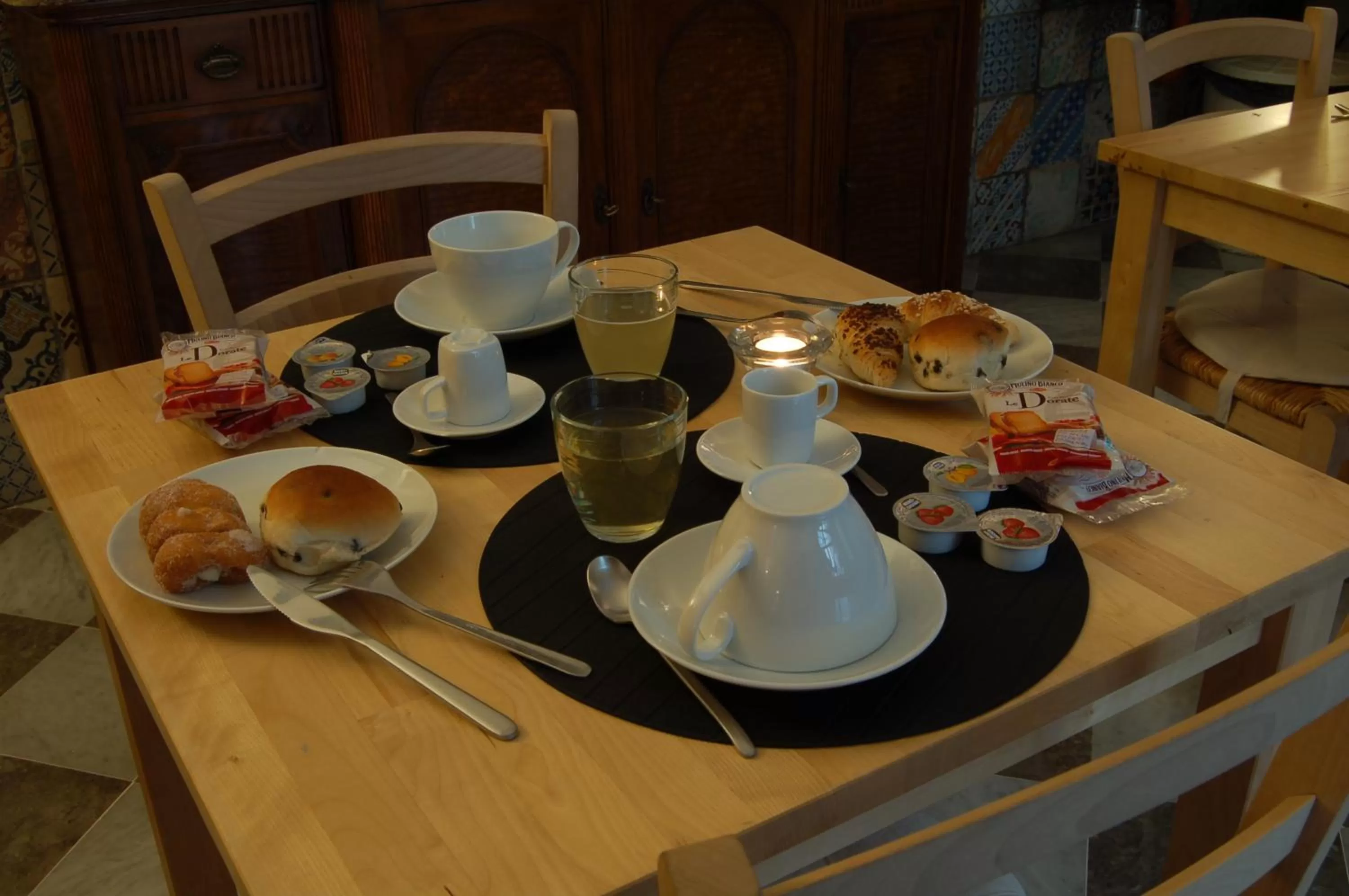 Restaurant/places to eat in Federico Secondo B&B