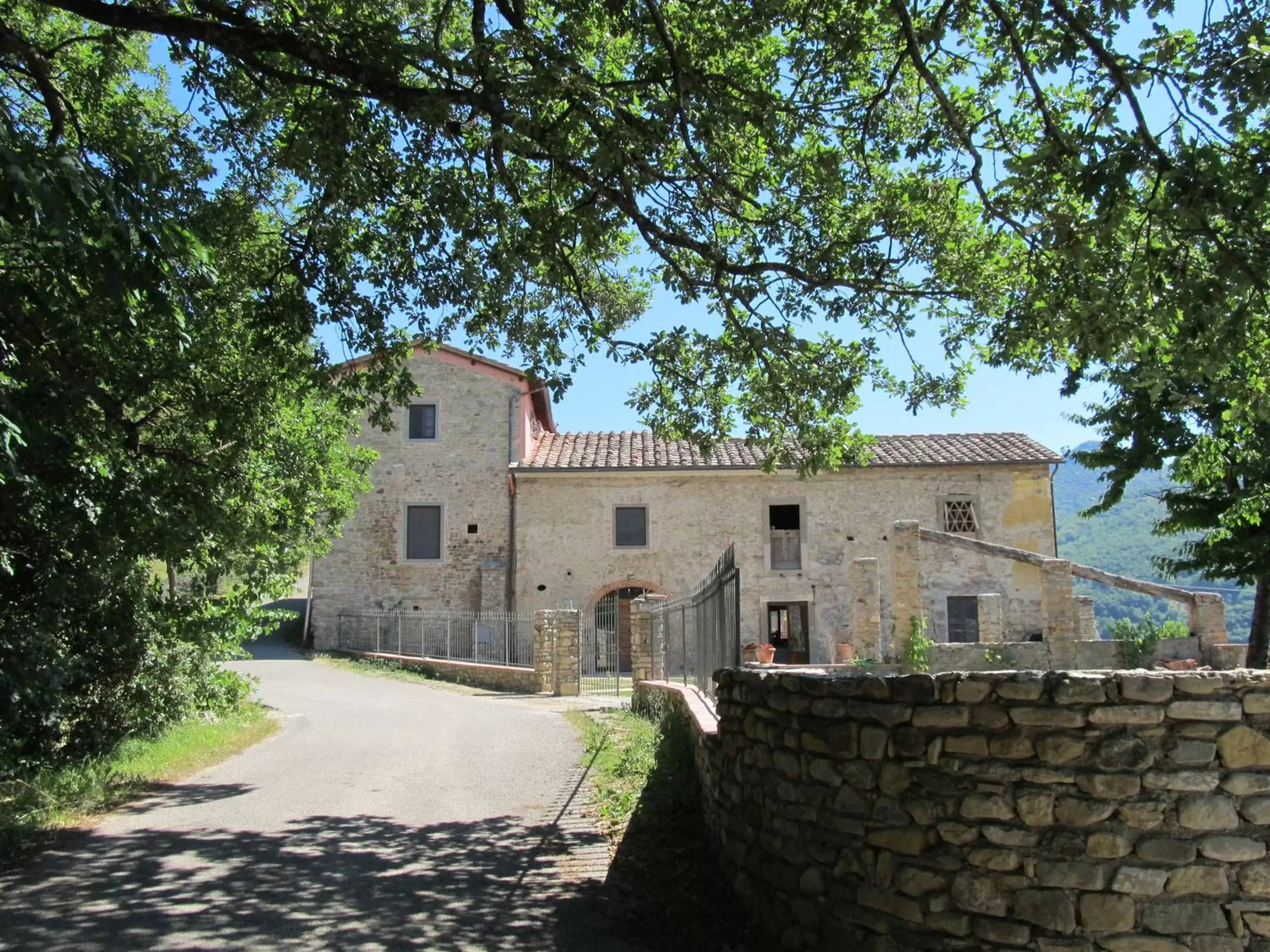 Facade/entrance, Property Building in Casatorta