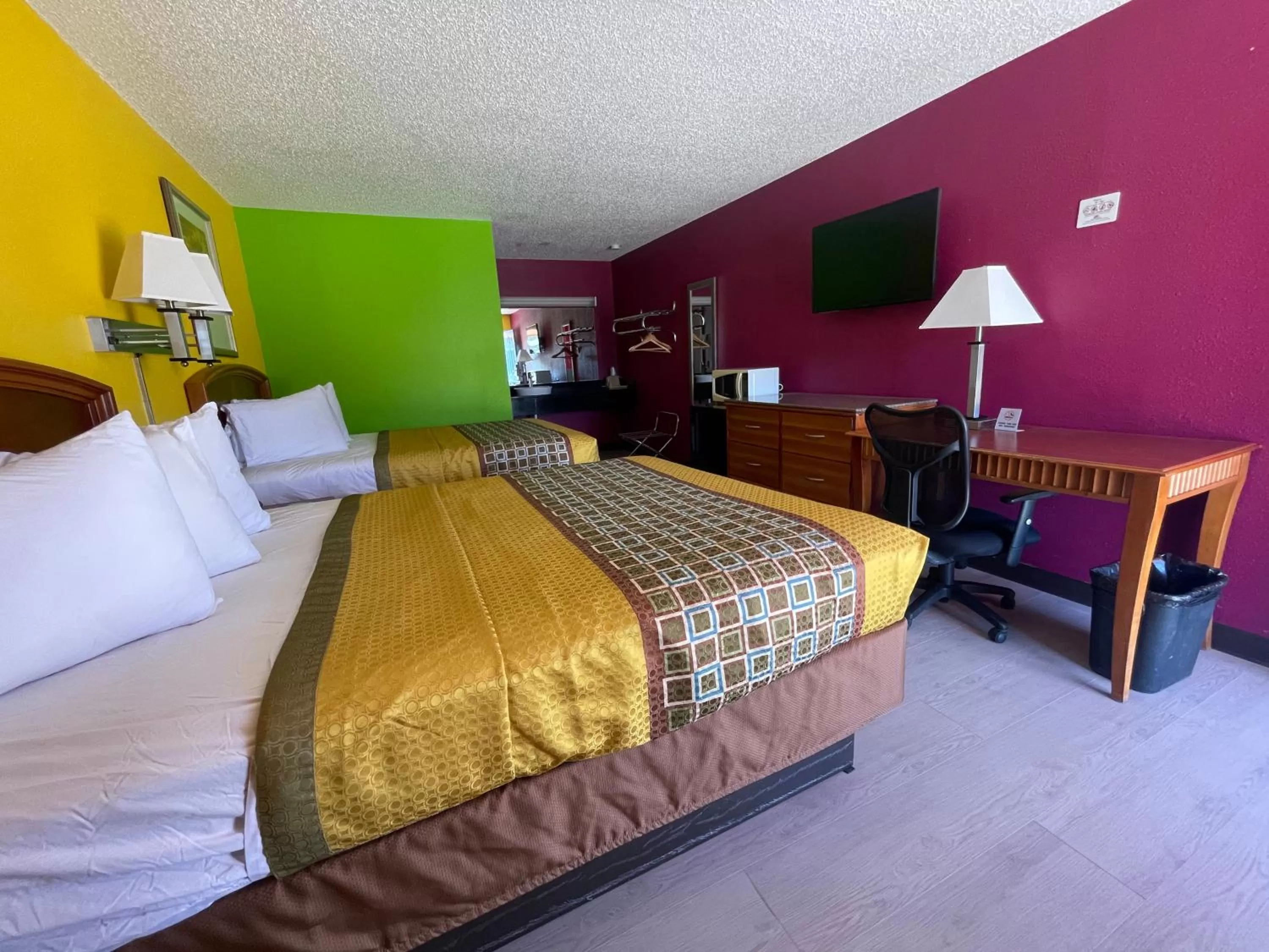 Bed in Morning Star Inn