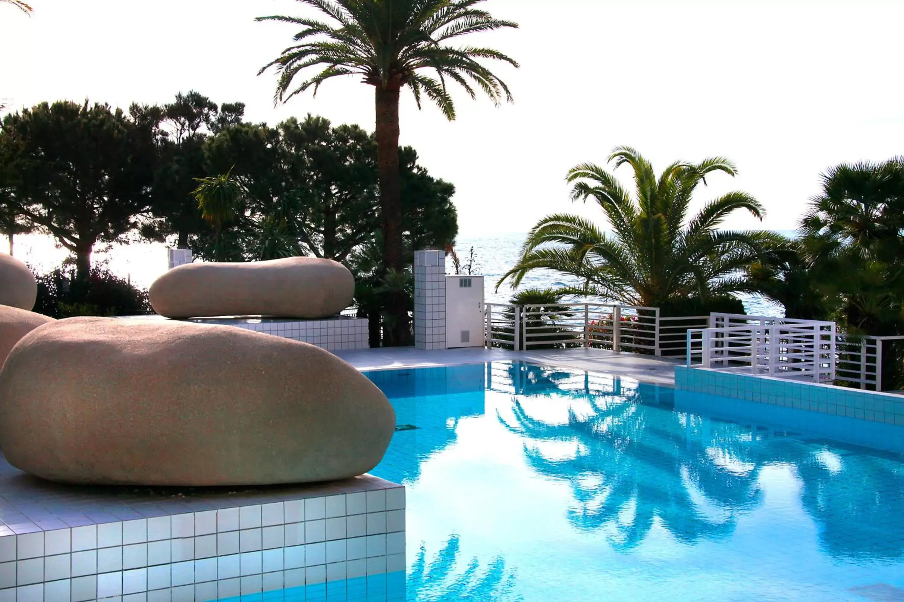Summer, Swimming Pool in Hôtel Columbus Monte Carlo