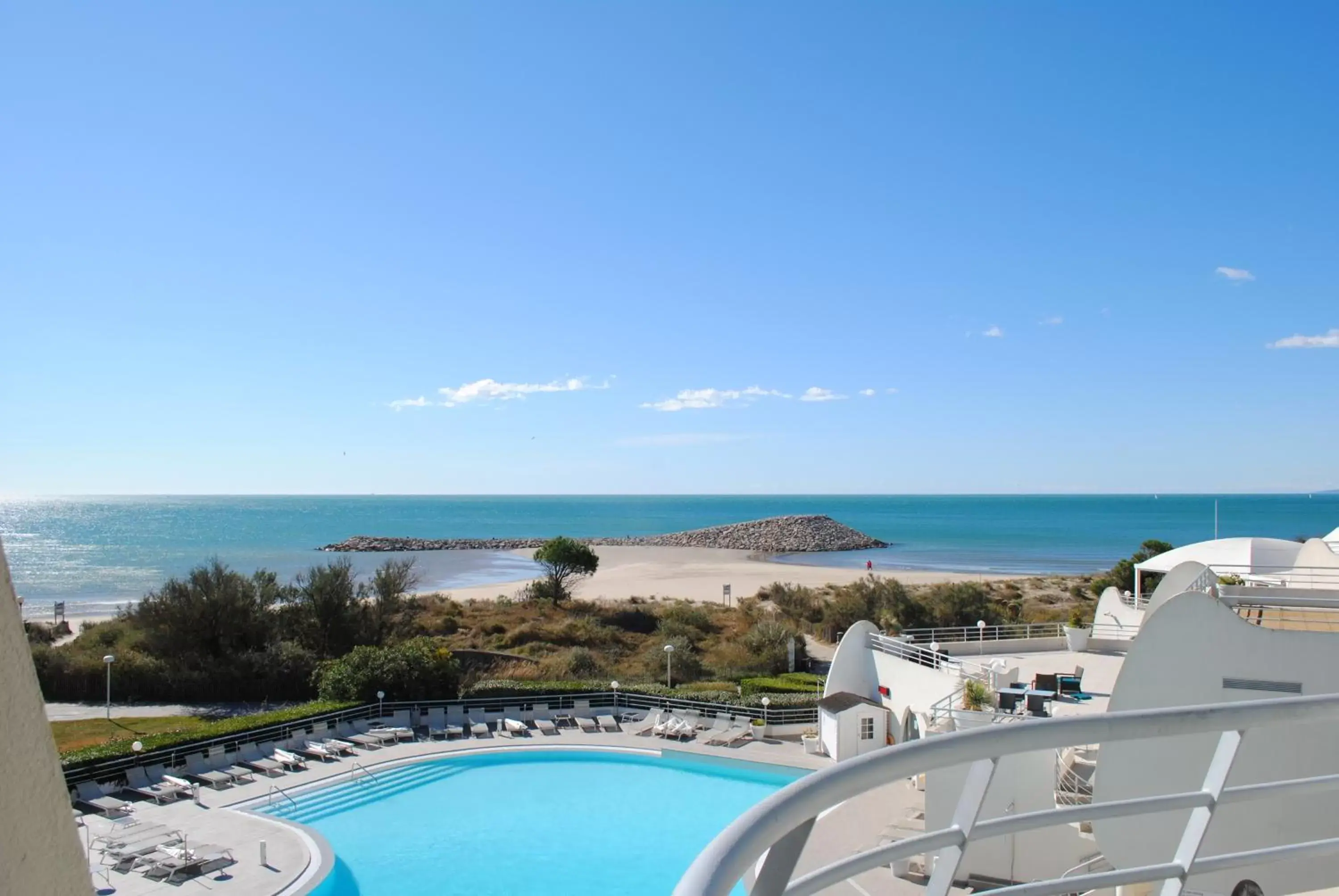 Sea view, Swimming Pool in Hôtel Les Corallines – Thalasso & Spa