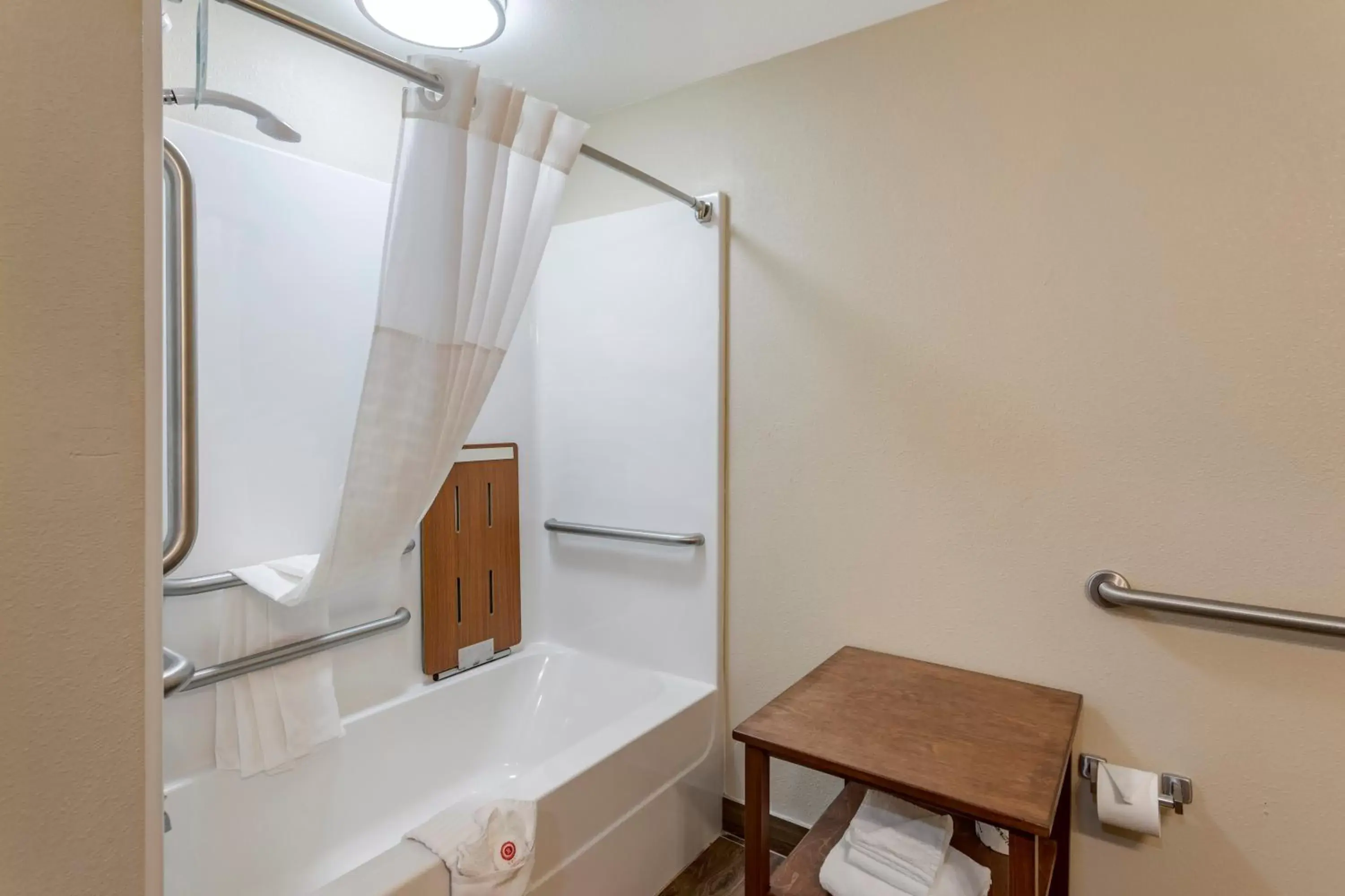 Bathroom in Comfort Inn & Suites Atoka-Millington