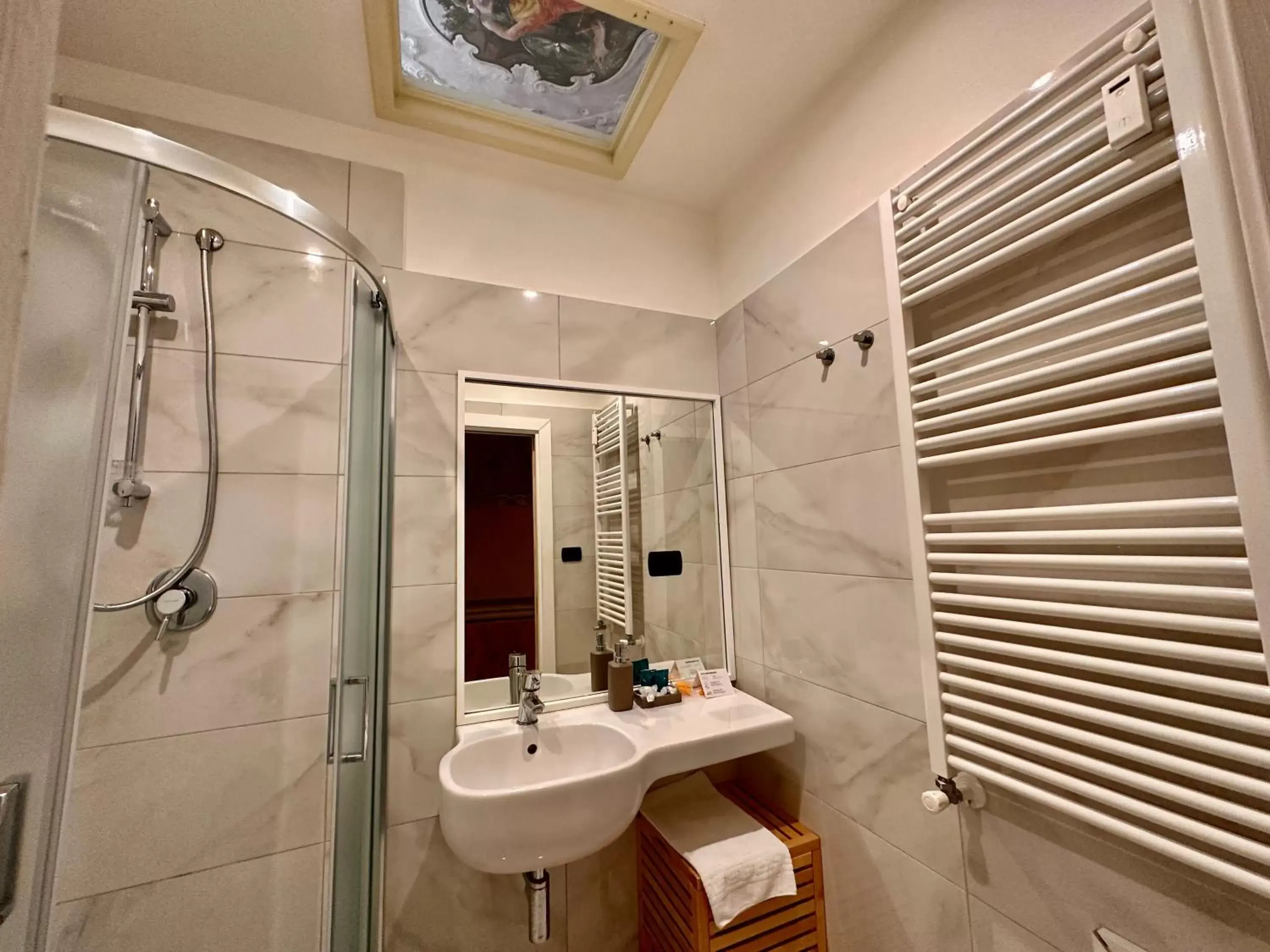 Bathroom in Casa Santangelo Suites