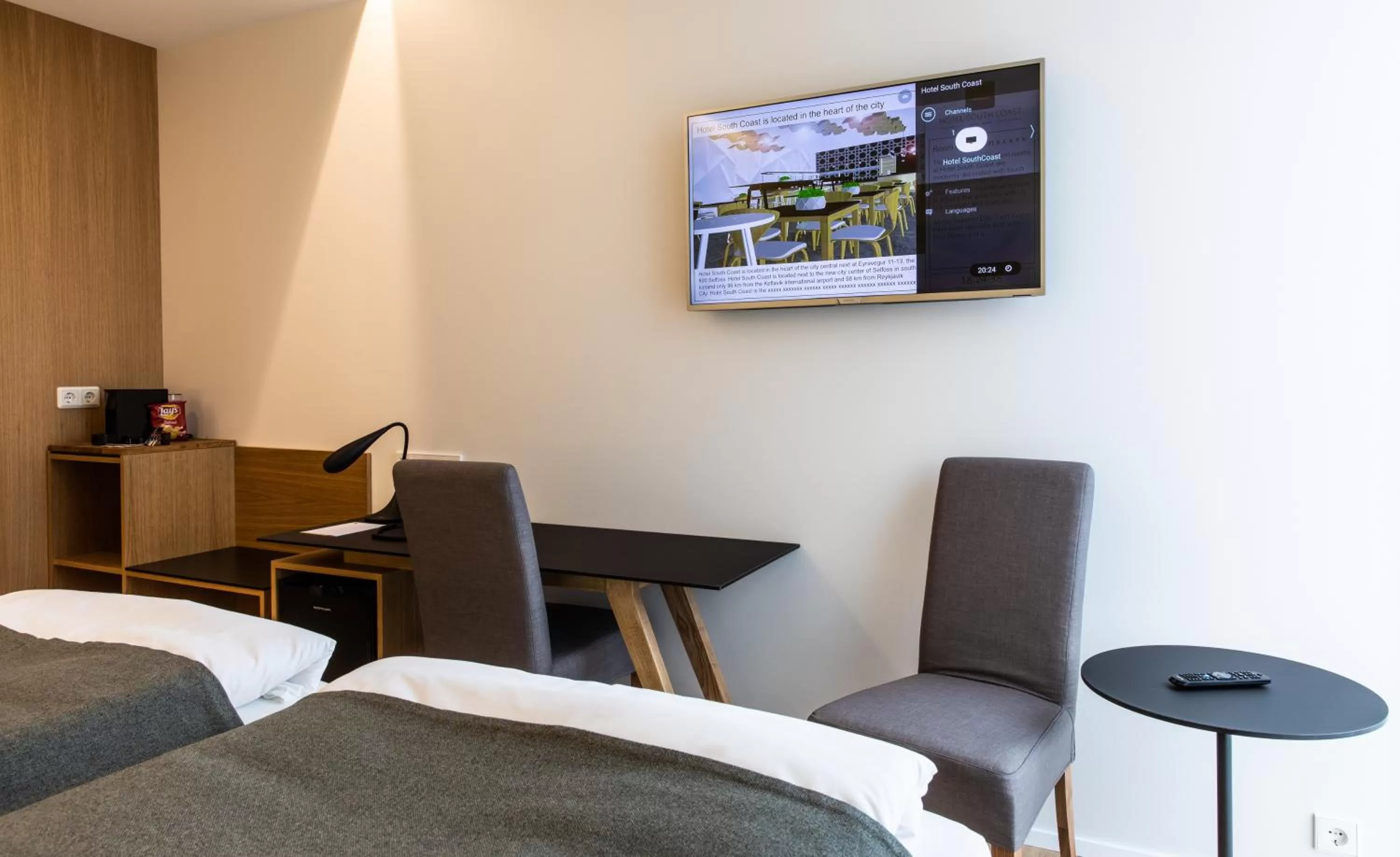 TV and multimedia, Bed in Hotel South Coast