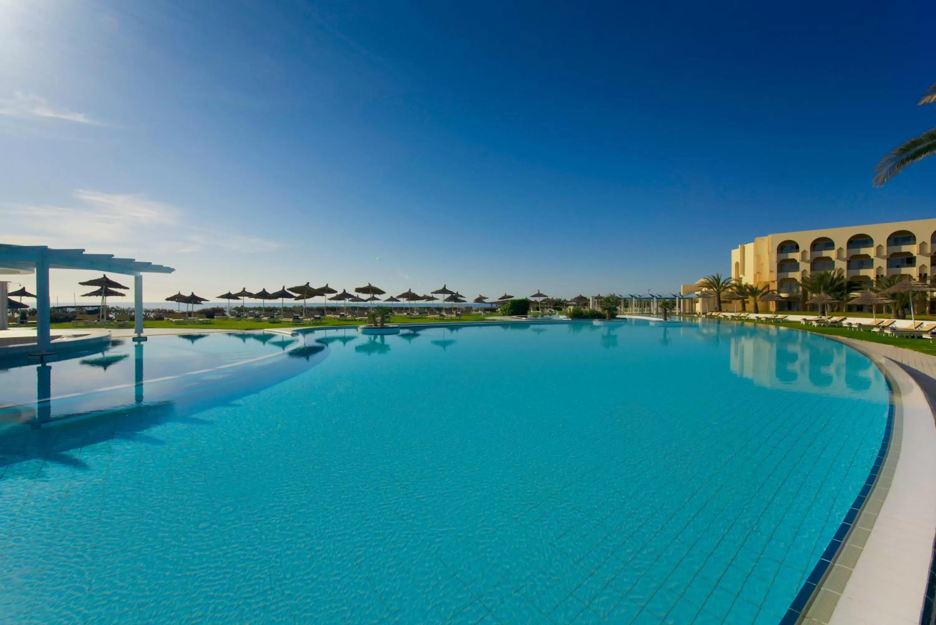 Swimming pool in Iberostar Waves Averroes