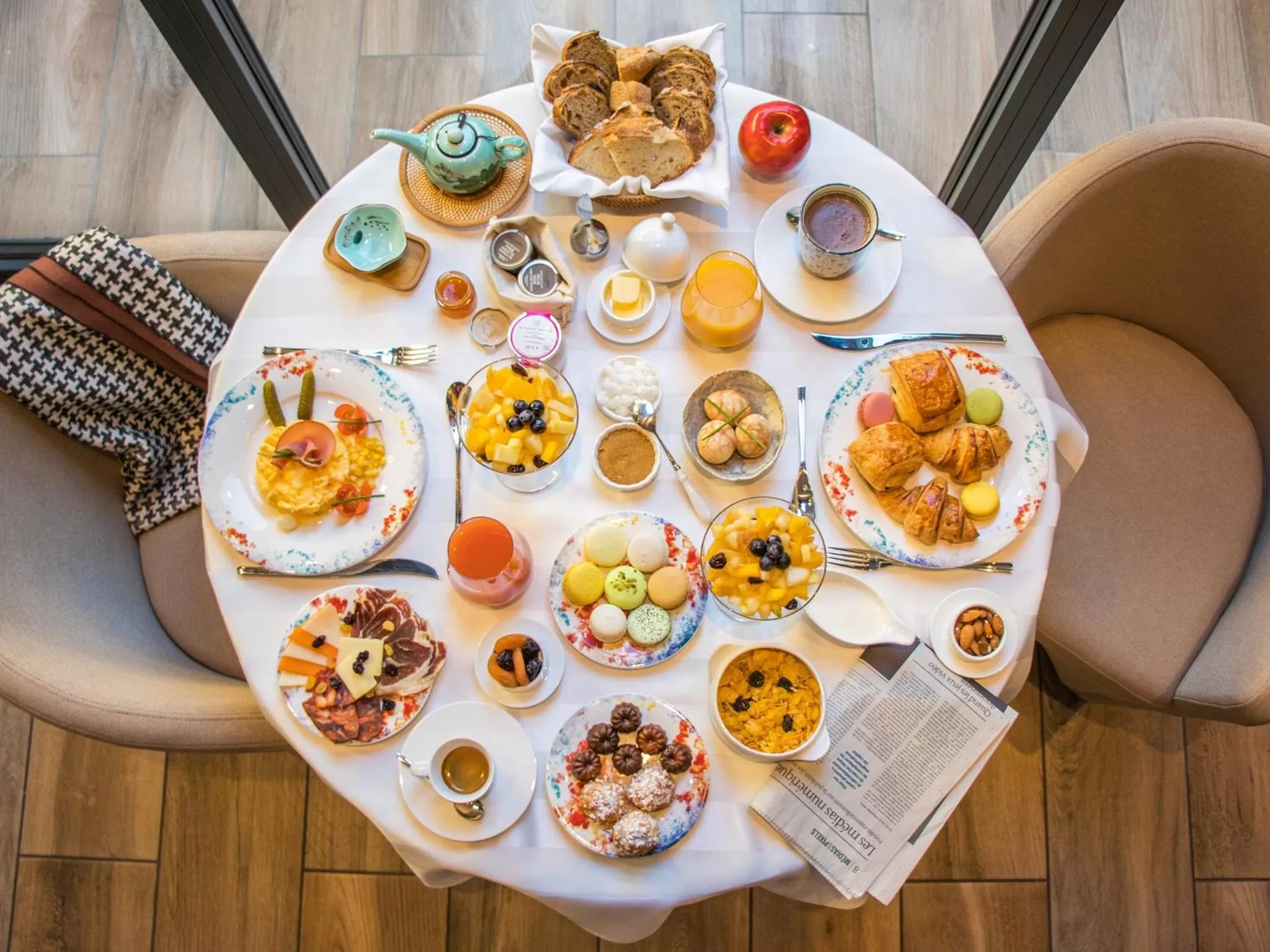 Buffet breakfast in Hotel des Quinconces Bordeaux Centre