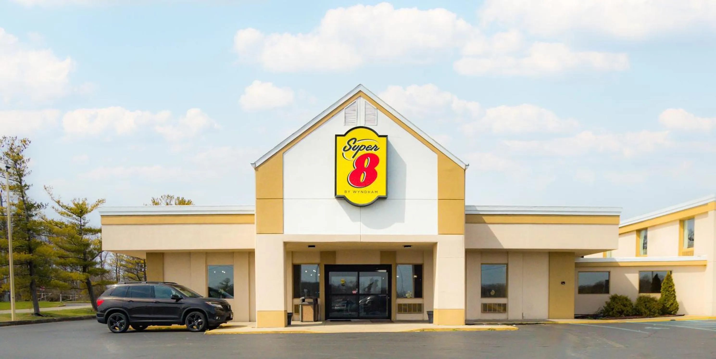 Property building in Super 8 by Wyndham Indianapolis South