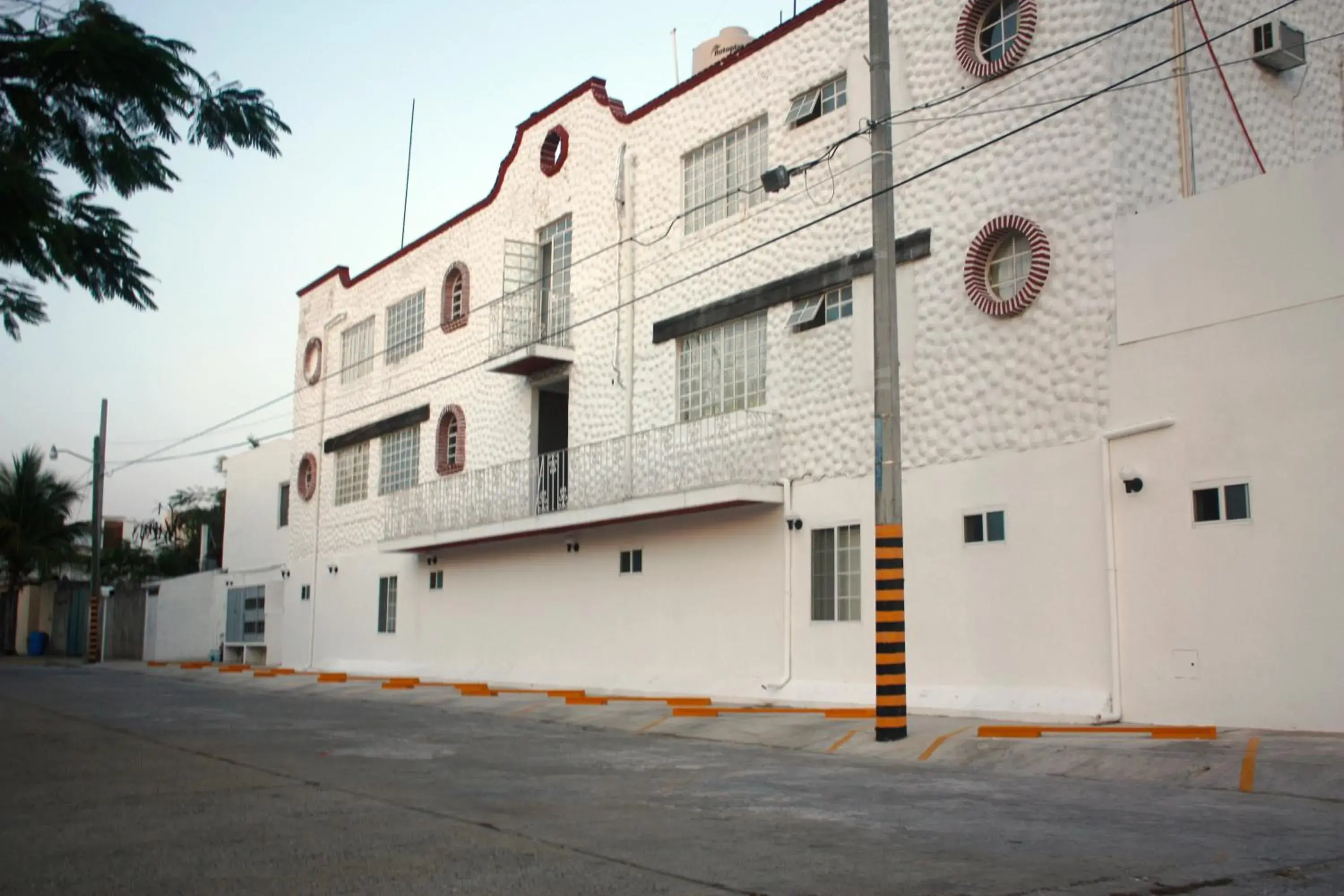 Property building, Facade/Entrance in Hotel Olinalá Diamante