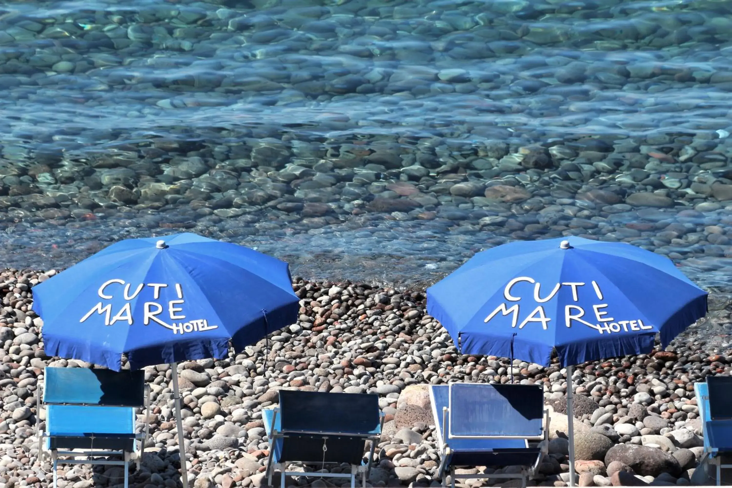 Neighbourhood, Beach in Hotel Cutimare