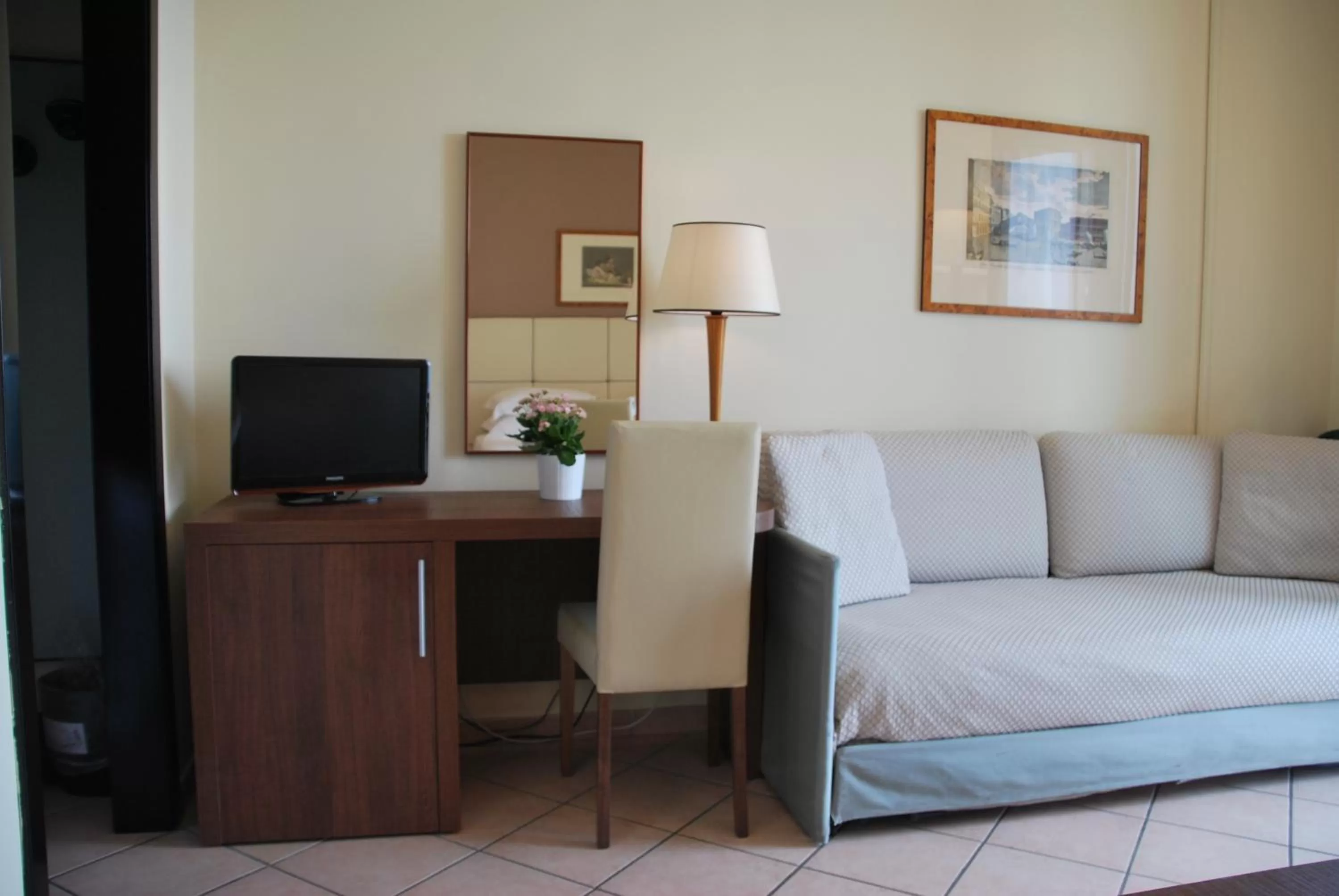 TV and multimedia in Domus Mariae Albergo