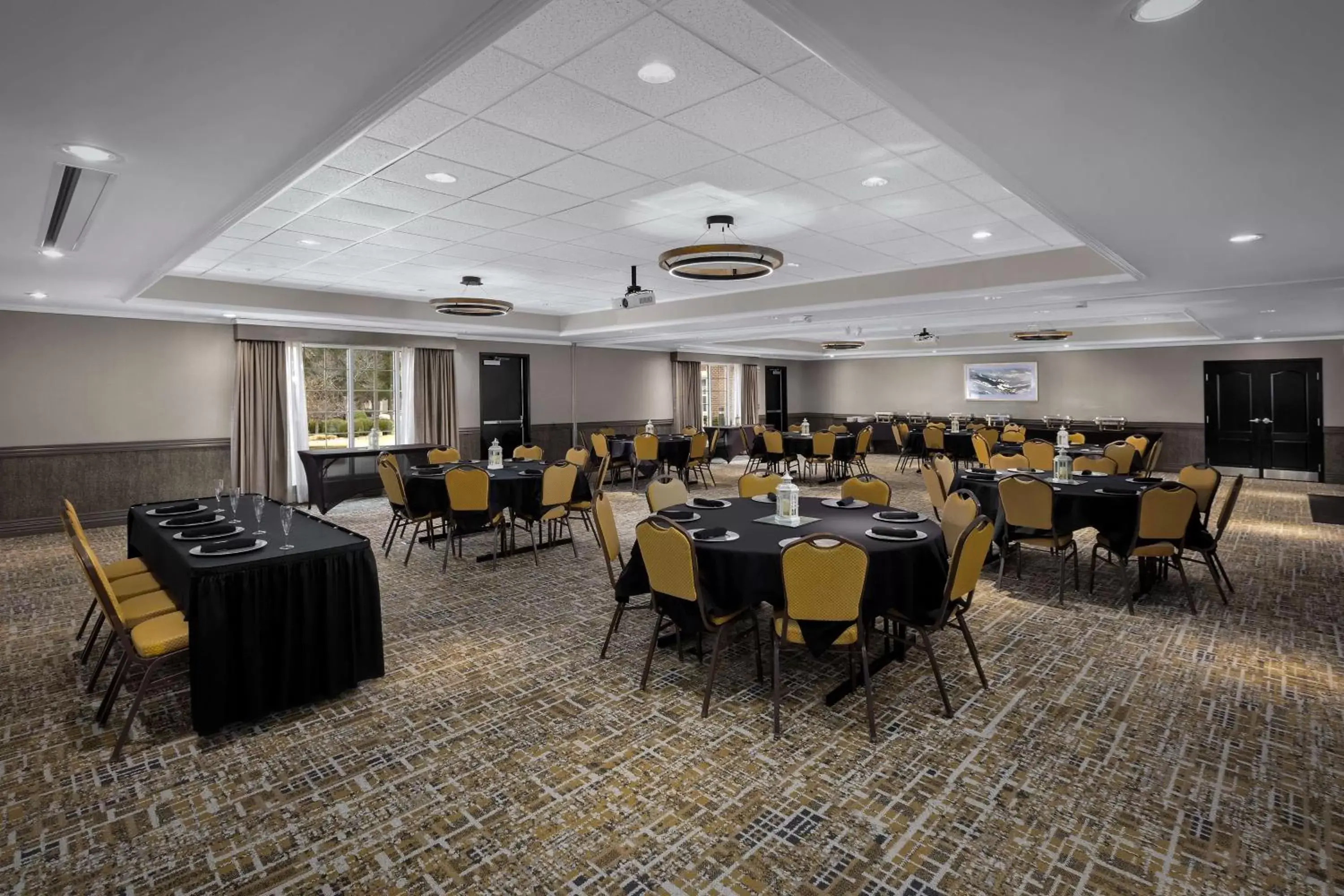 Meeting/conference room in Homewood Suites by Hilton at The Waterfront