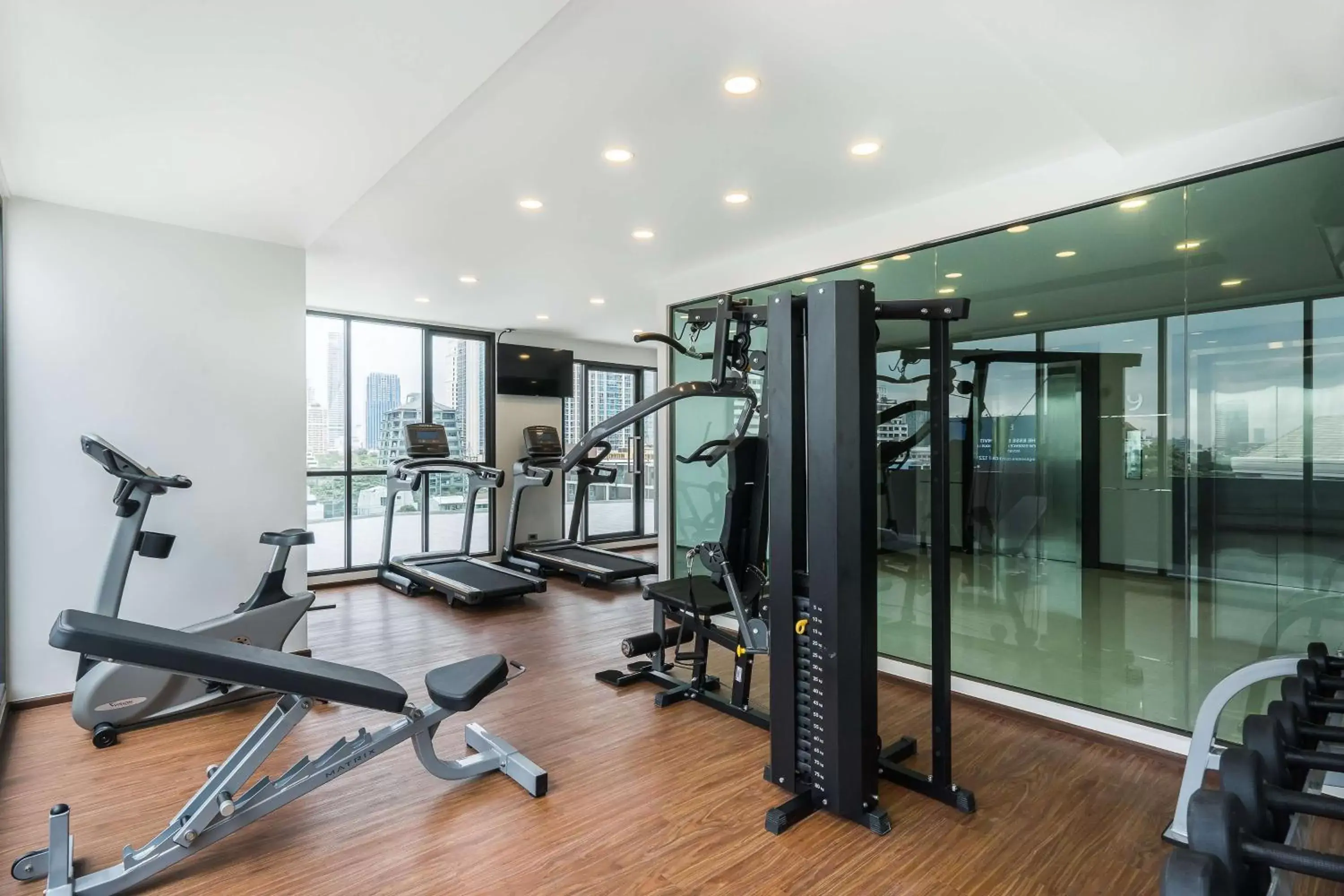 Fitness centre/facilities, Fitness Center/Facilities in SureStay Plus Hotel by Best Western Sukhumvit 2