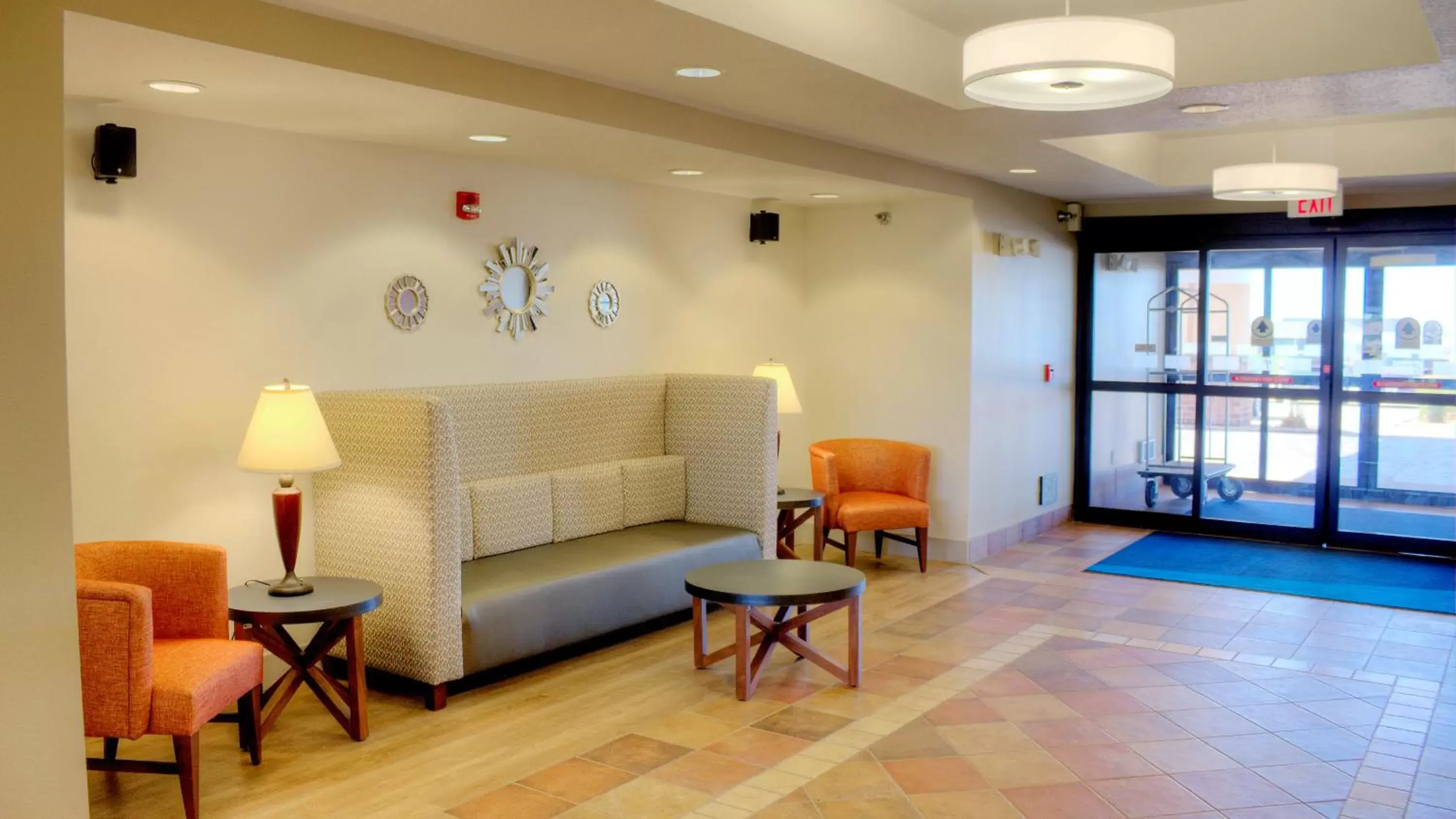 Property building, Seating Area in Holiday Inn Express & Suites Sioux Center, an IHG Hotel