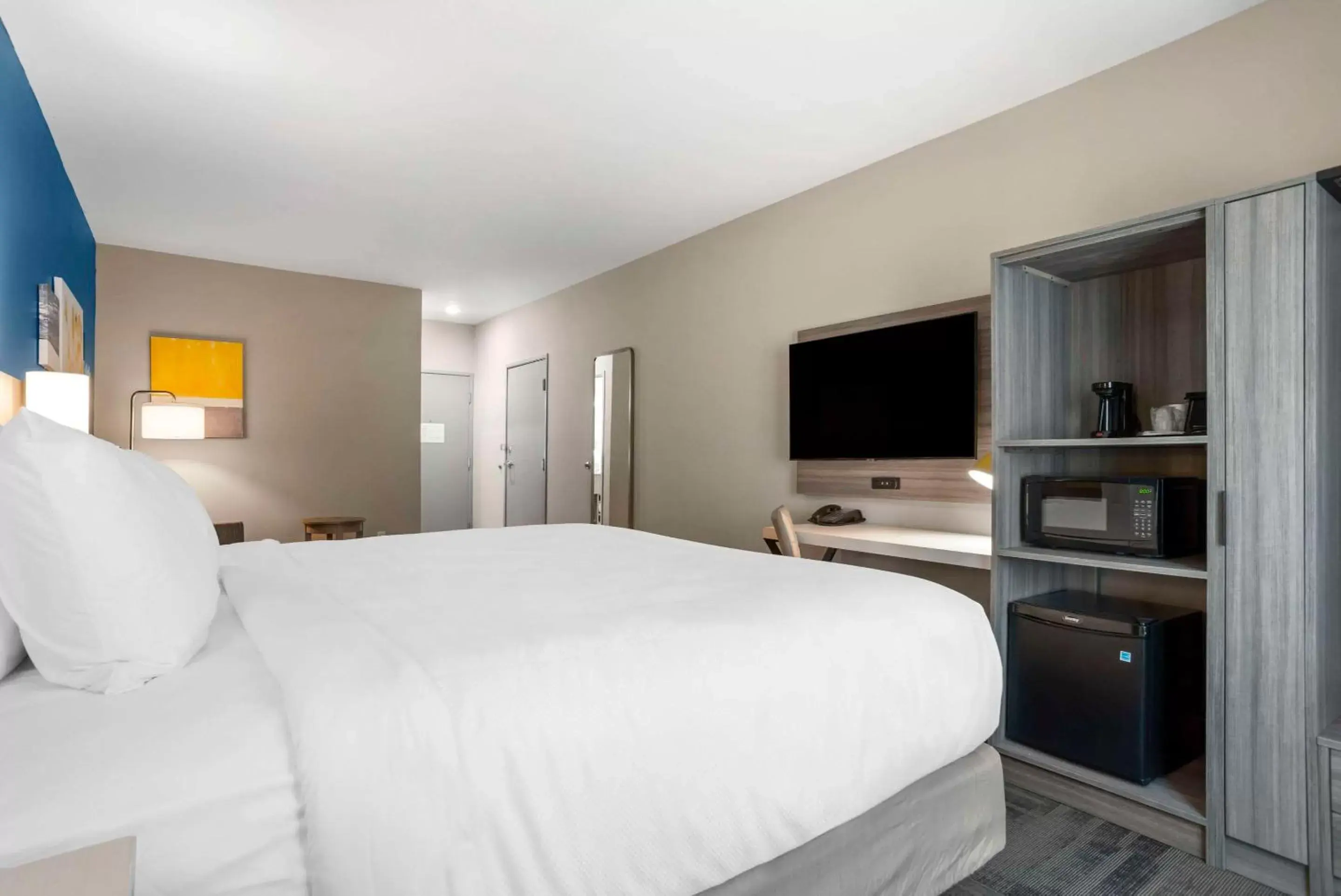 Bedroom, Bed in Comfort Inn & Suites