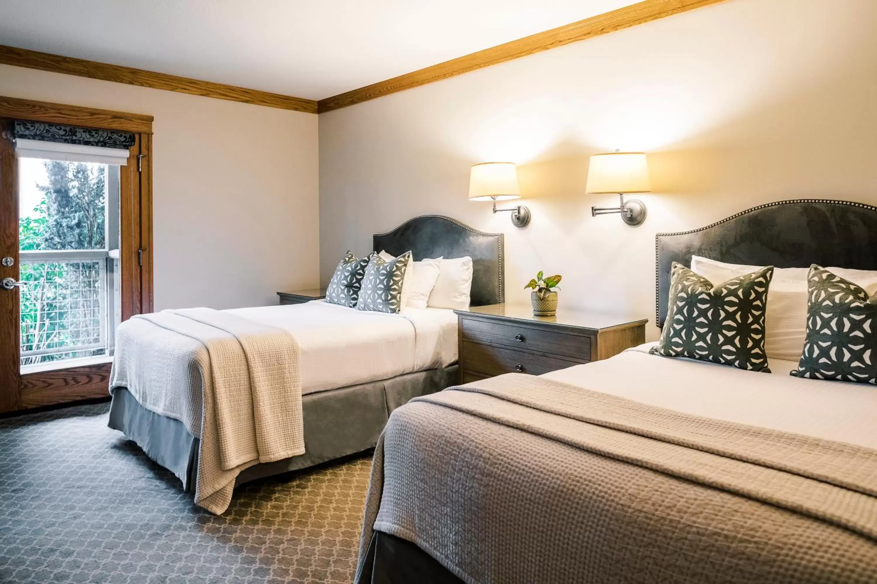 Executive Double Room with Two Double Beds in Napa River Inn