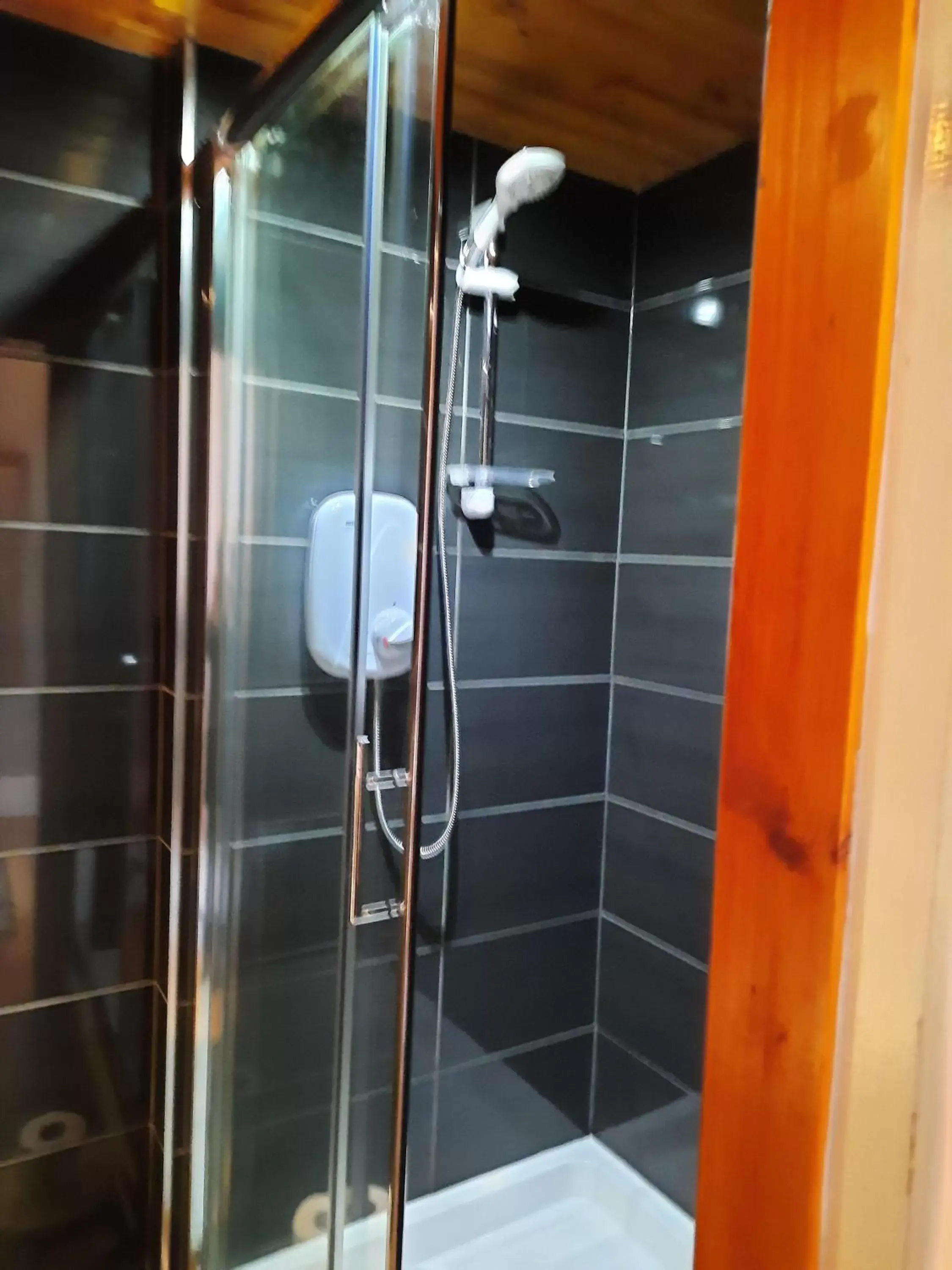 Bathroom in St Ronan's Hotel