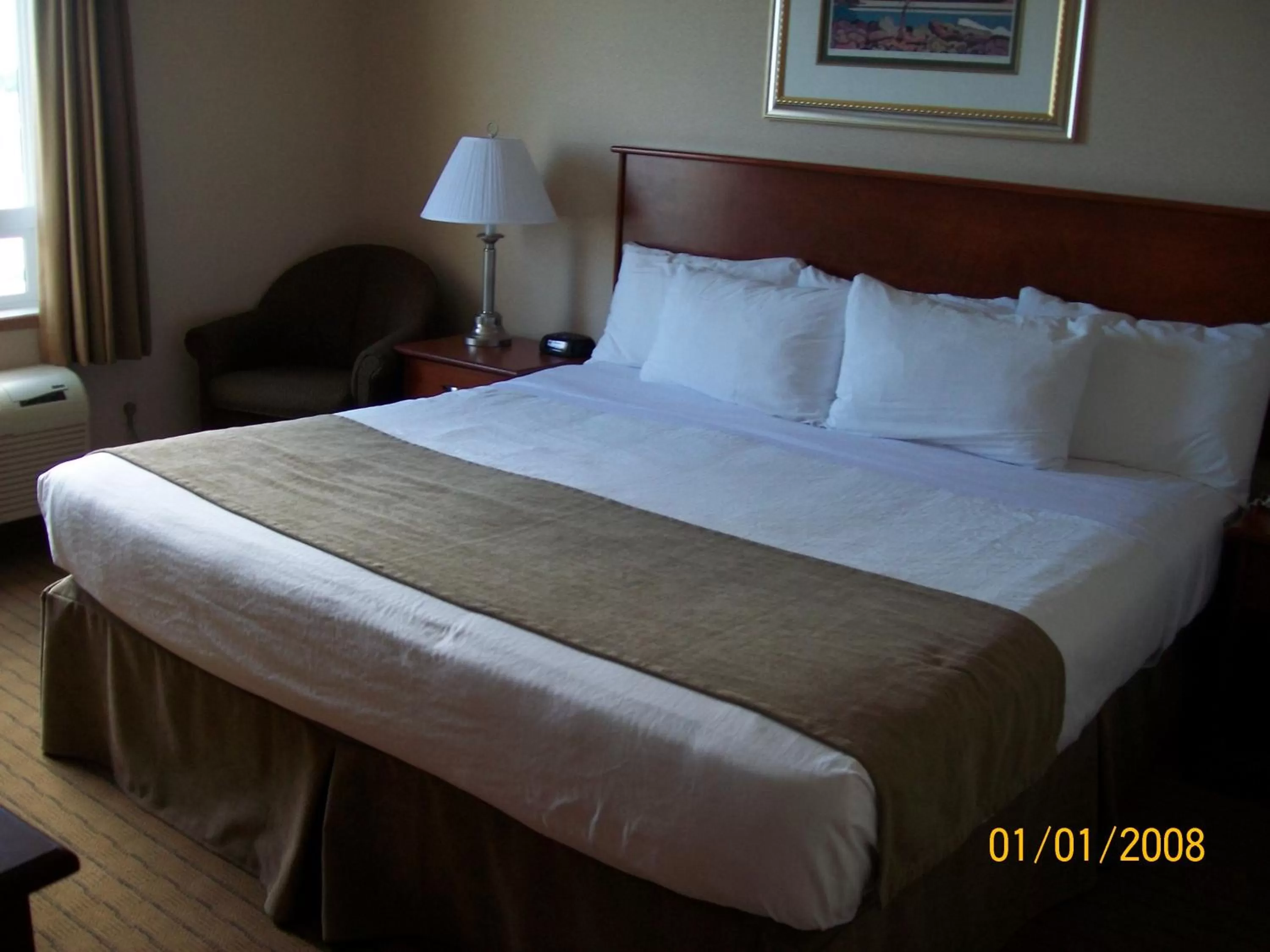 Bed in Days Inn by Wyndham Moose Jaw