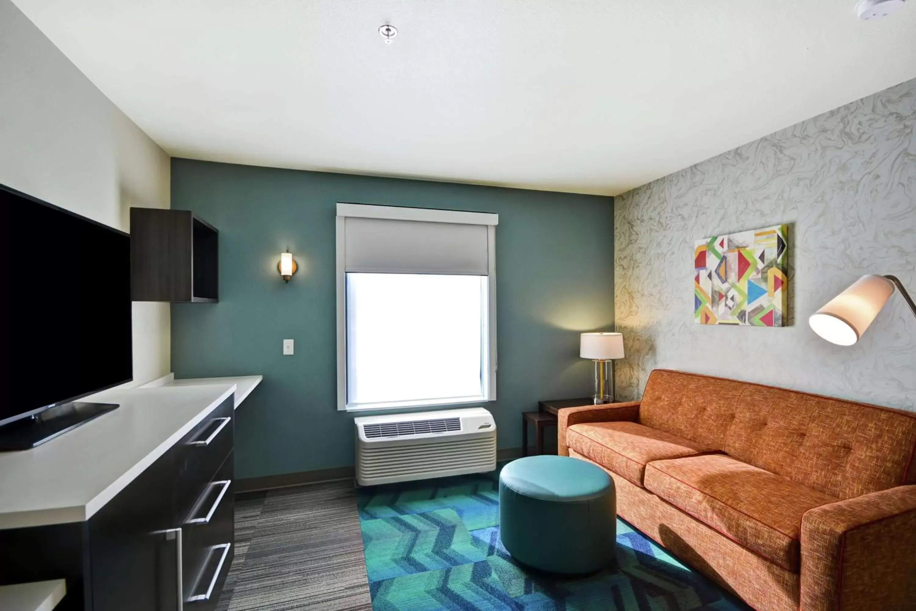 Bedroom, Seating Area in Home2 Suites By Hilton Carbondale